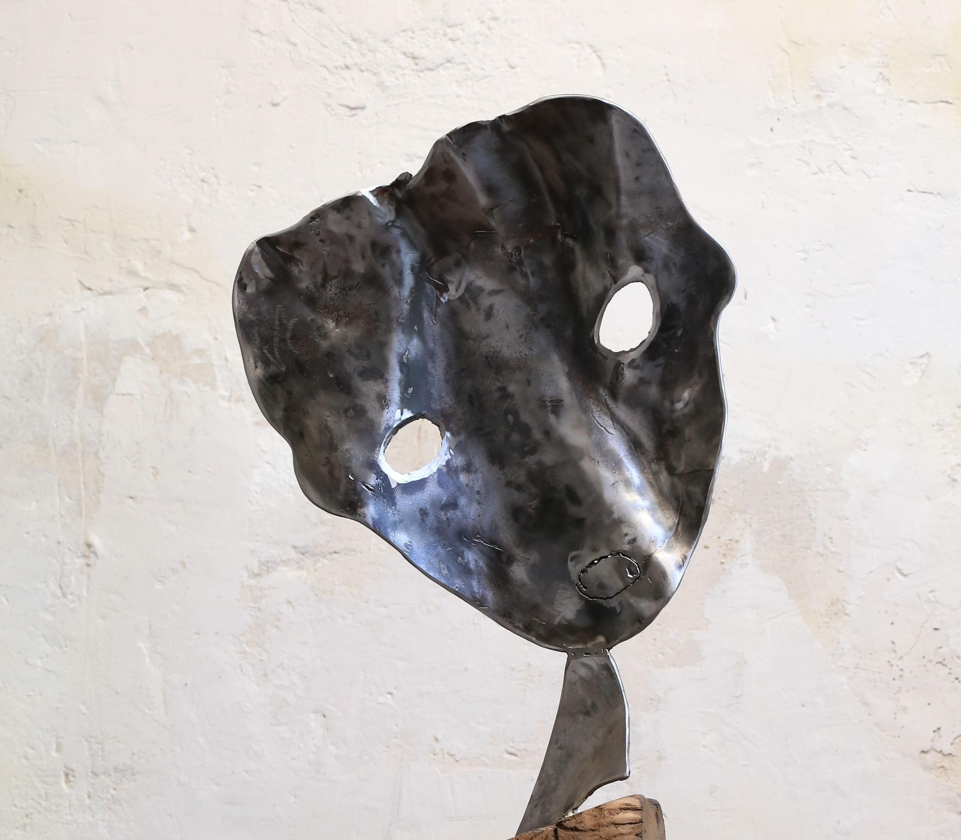Schönes Gefühl – Haude Bernab, 21. Jahrhundert, Zeitgenössische Metallskulptur – Sculpture von Haude Bernabé