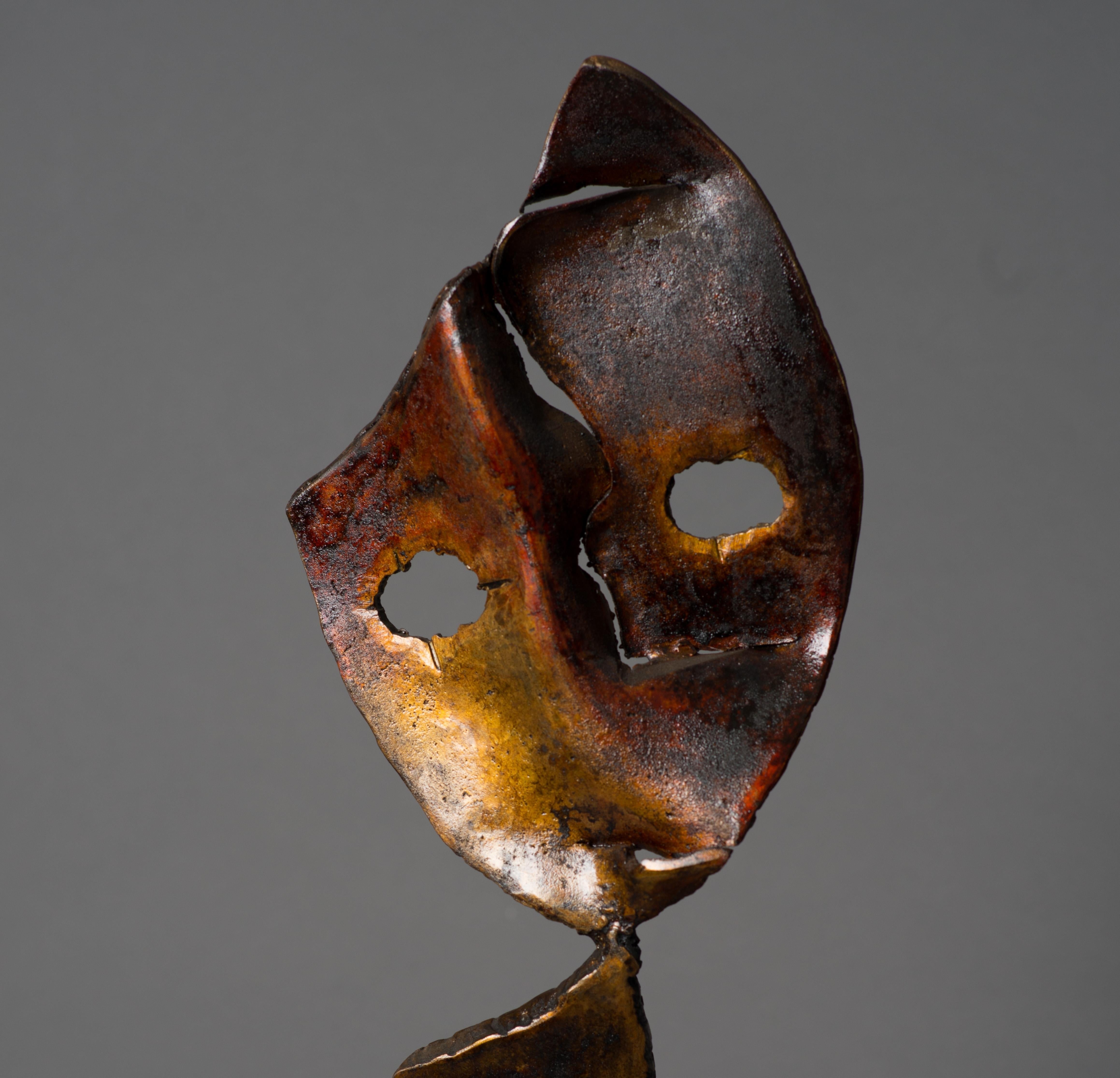 Eclipse - Haude Bernab, 21. Jahrhundert, Zeitgenössische Metallskulptur, Figur – Sculpture von Haude Bernabé