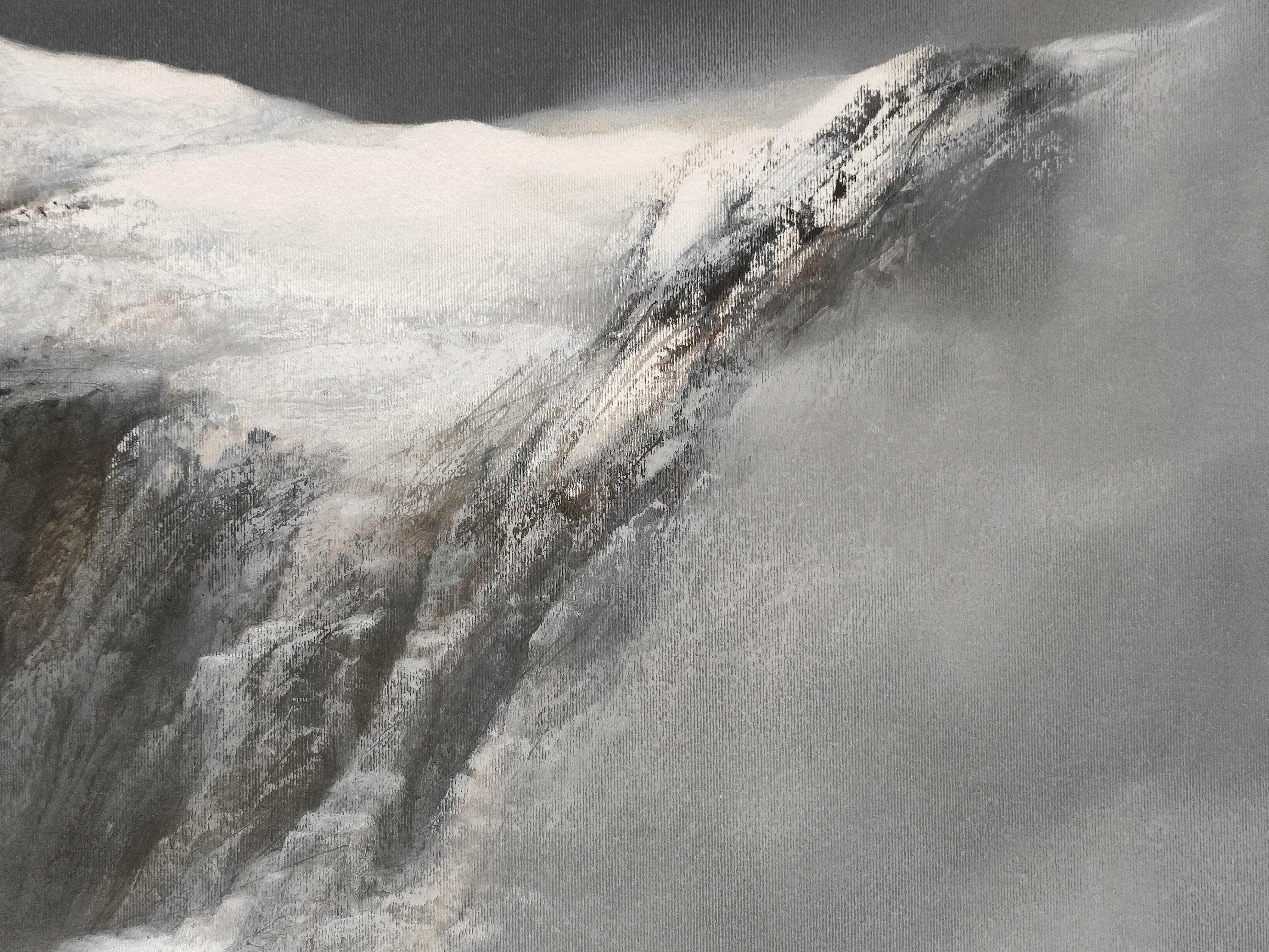 Where Eagles Dare - Peinture à l'huile au pastel, paysage atmosphérique moderne de montagnes - Contemporain Painting par Janusz Kokot