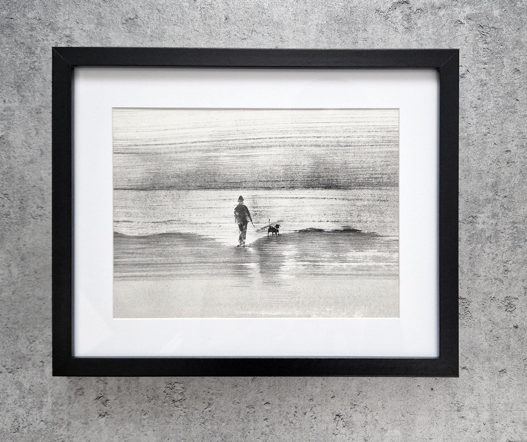 Horizon - Promeneur avec un chien - The Modernity Figurative Nature and Landscape Drawing - Art de Hanna Banaszczyk