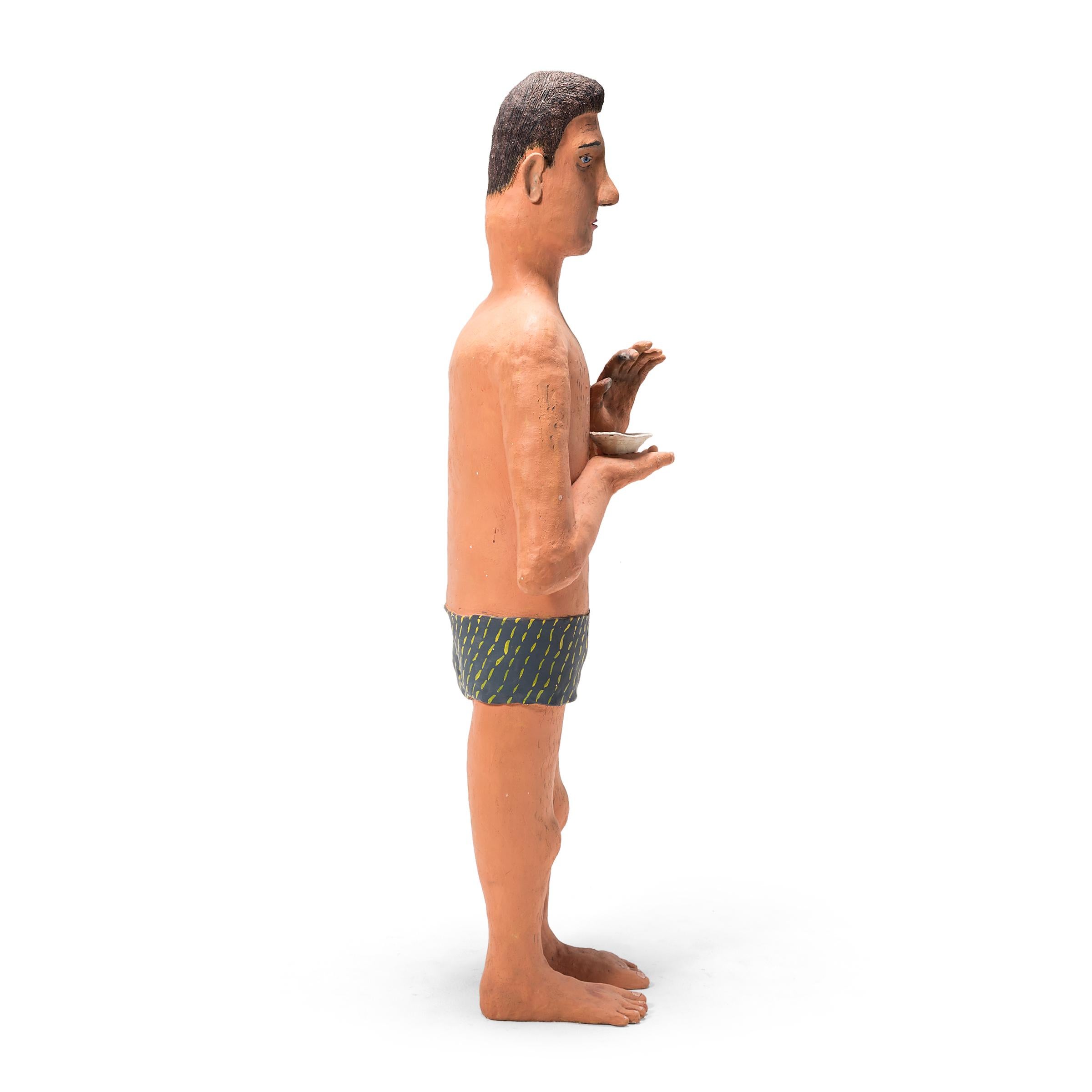 „Man mit Tasse“, Keramikfigur (Braun), Figurative Sculpture, von Allan Winkler