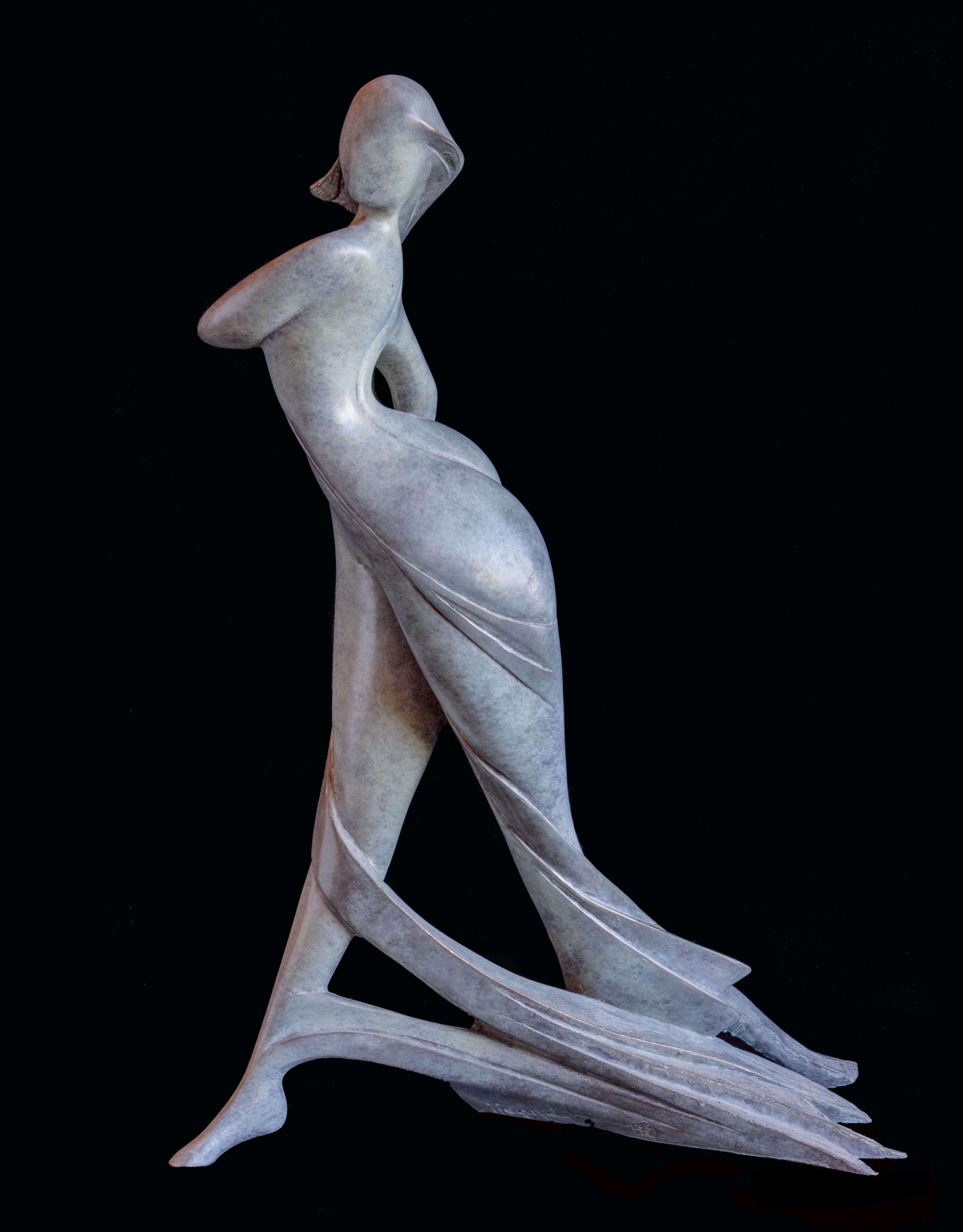 Figurative Bronzeskulptur „Amazone“, nackte, gehende Frau auf der Seite, „Amazone“  (Gold), Figurative Sculpture, von Isabelle Jeandot
