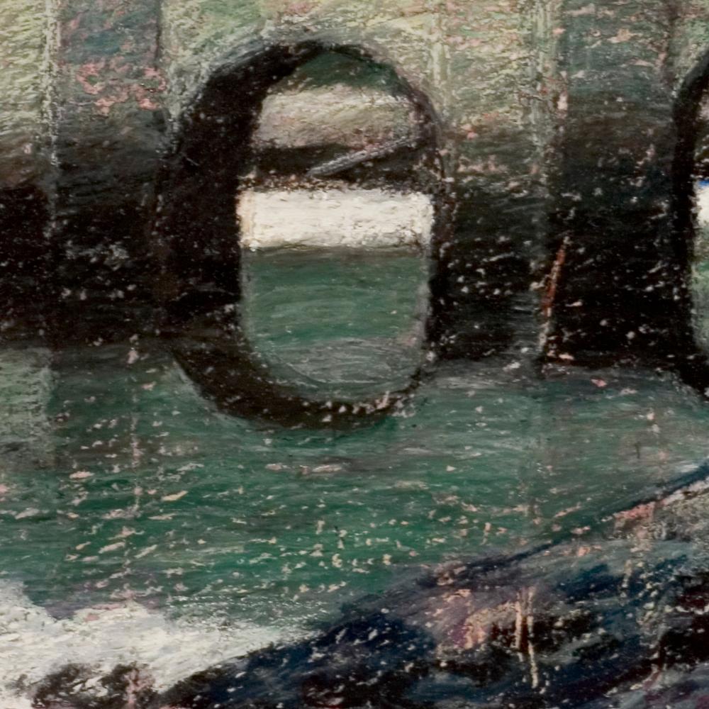 Steinbogenbrücke auf dem Fluss an der Dämmerung oder am Morgen mit grünen Bäumen, Ölpastell (Schwarz), Landscape Painting, von Marc Chaubaron
