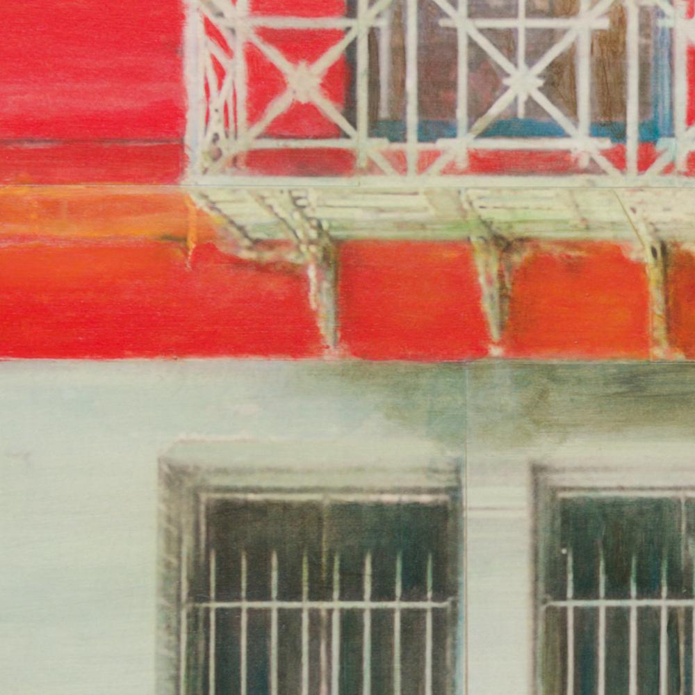 Dieses Kunstwerk zeigt die Ansicht eines rot-weißen Gebäudes mit weiß besprühten Schildern an der roten Wand und metallischen Treppenhäusern.

Dieses Werk wurde mit einer Mischtechnik aus Acrylmalerei auf Fotogrammen auf Reispapier, das auf eine