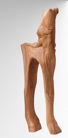 "Fantastic Ride", scultura astratta figurativa di cavallo intagliato in legno di olmo