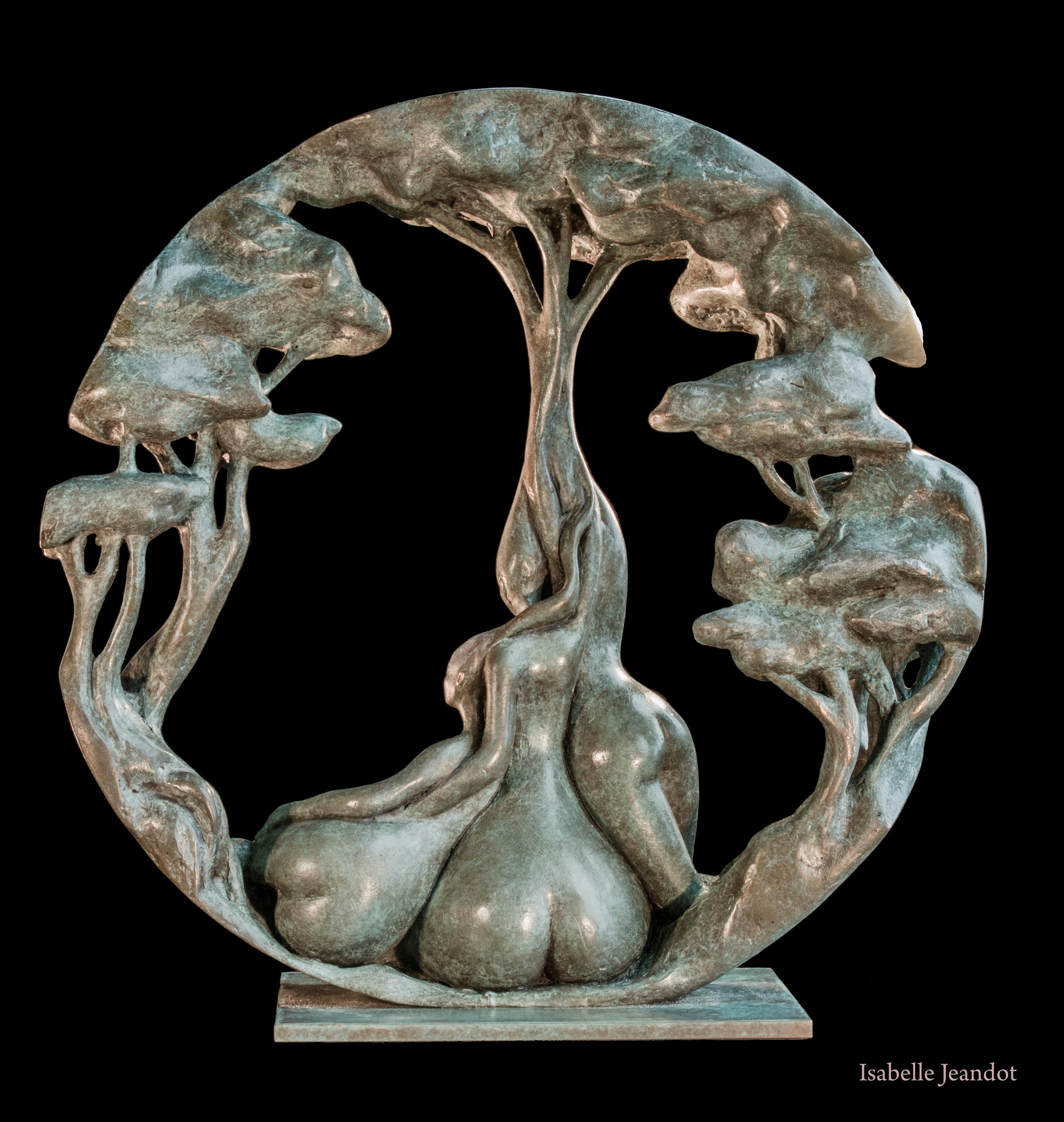 „Gynaeceum“, runde Bronzeskulptur mit drei nackten Frauen mit Bäumen und Bäumen – Sculpture von Isabelle Jeandot