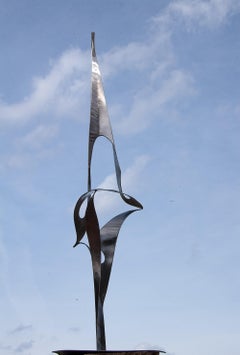 "Croce astratta", scultura in acciaio inossidabile lucidato per interni o esterni