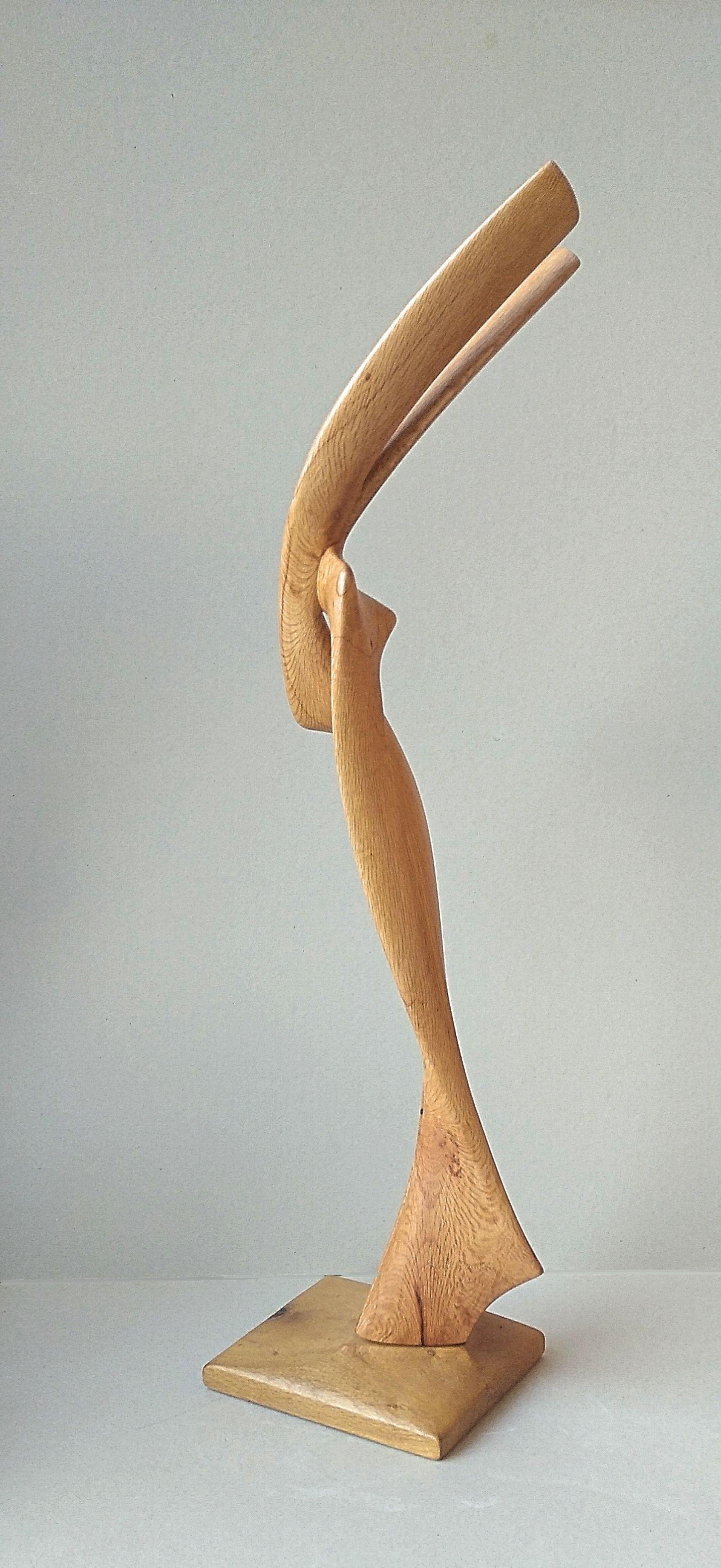 Virtuoso, sculpture abstraite en bois de chêne aux lignes pures en vente 2