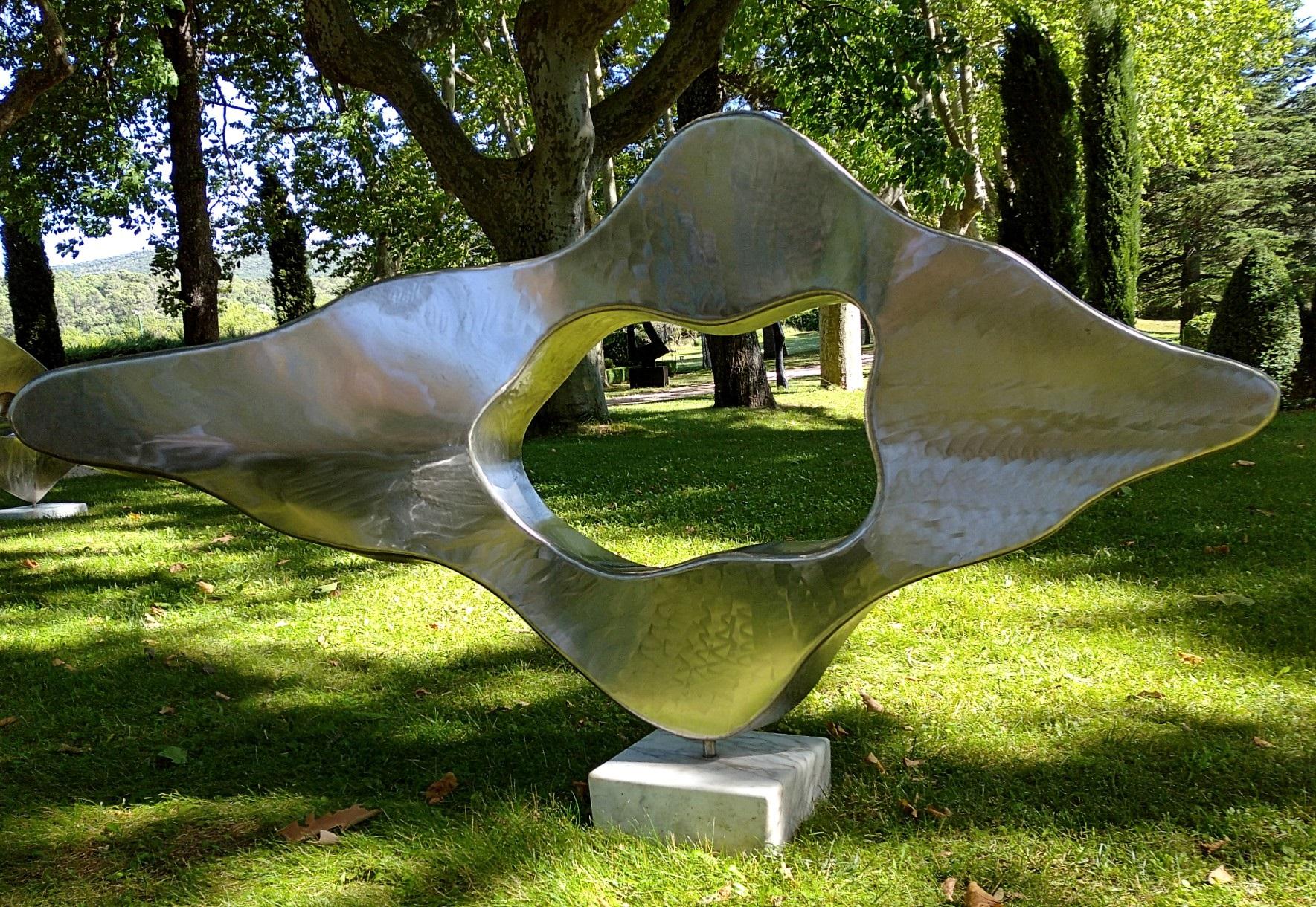 “Cloud”, Stainless Steel Monumental Abstract Sculpture on White Marble Base 1
