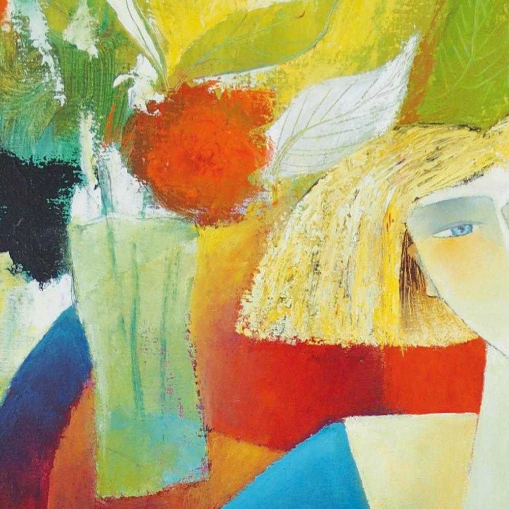 «ughtful », femme blonde en bleu devant une peinture figurative d'un bouquet en vente 3