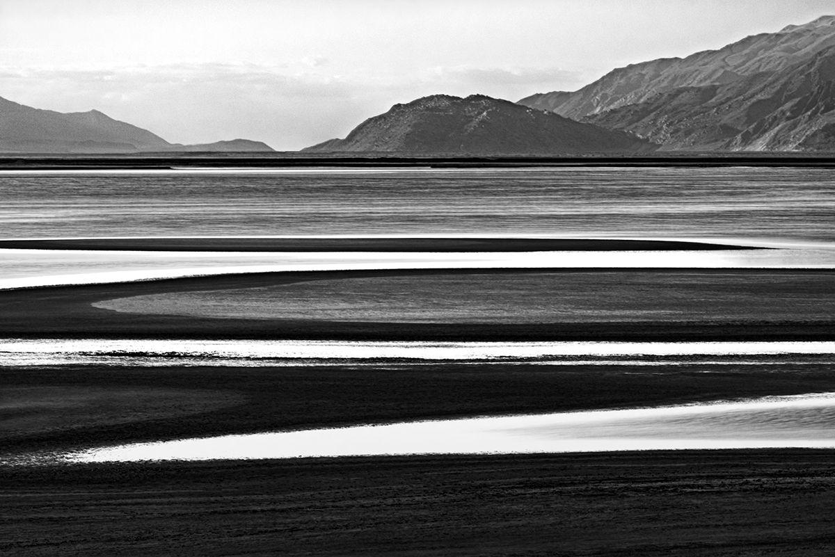 Anne Schlueter Abstract Drawing - Owens Lake