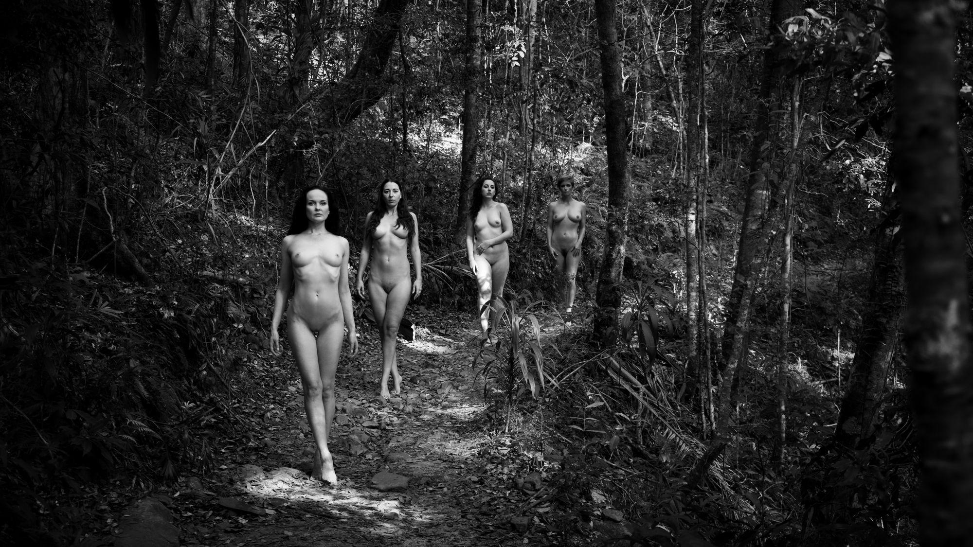Zoe Wiseman Nude Photograph - The Catwalk in Noosa