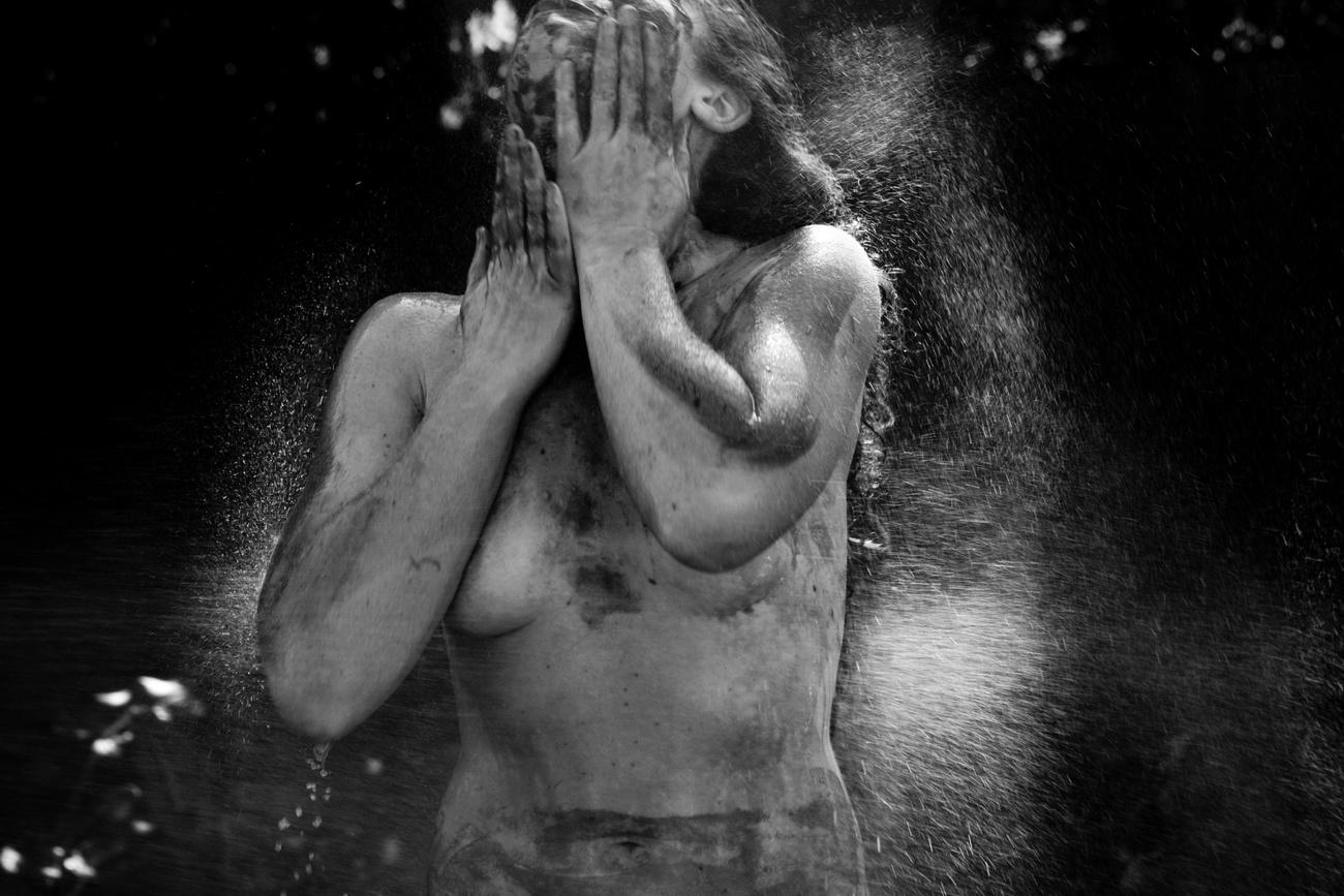 Nude Photograph Calethia DeConto - Dans son élément
