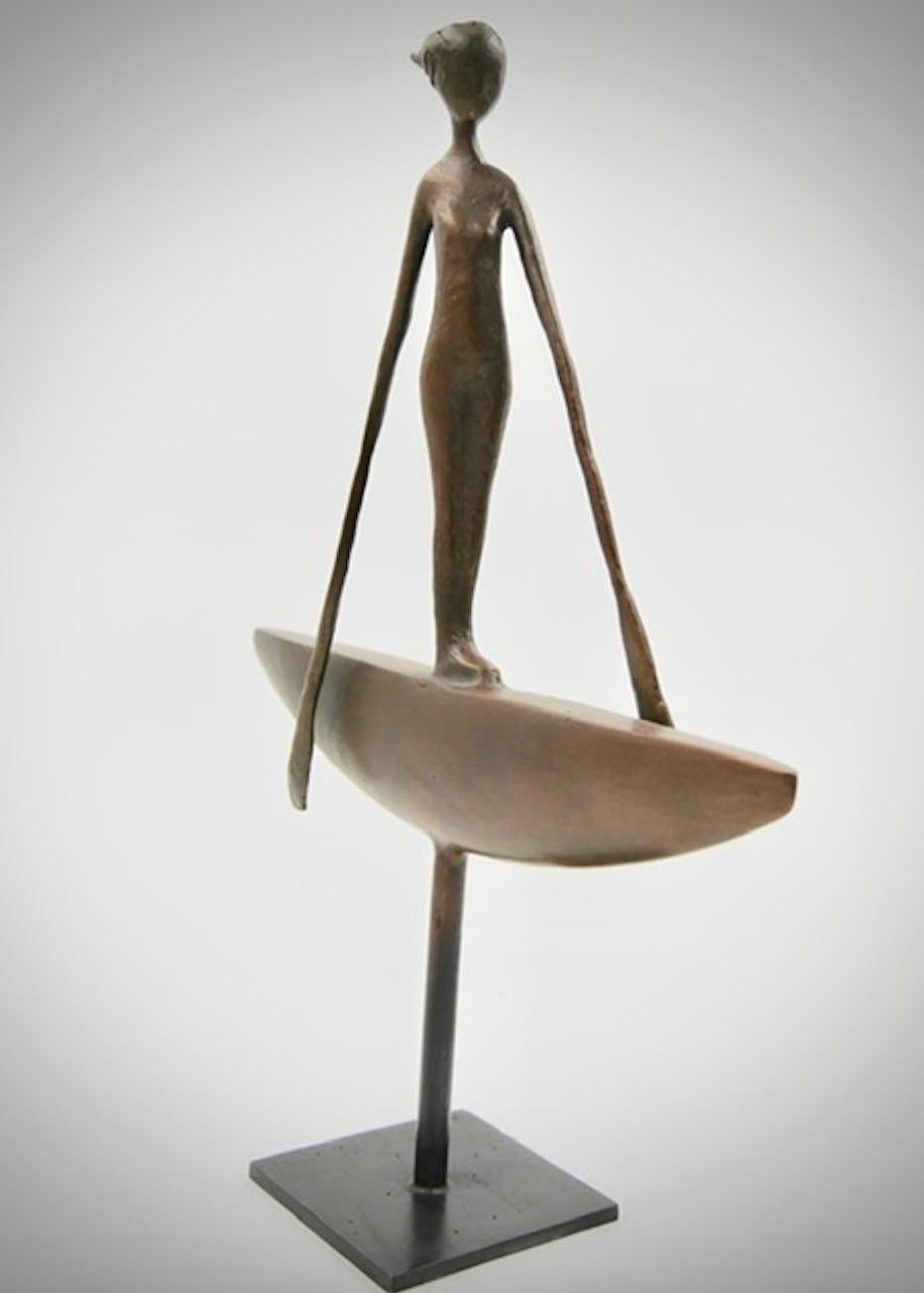 Verlobungsmantel – Sculpture von Hadiya Finley