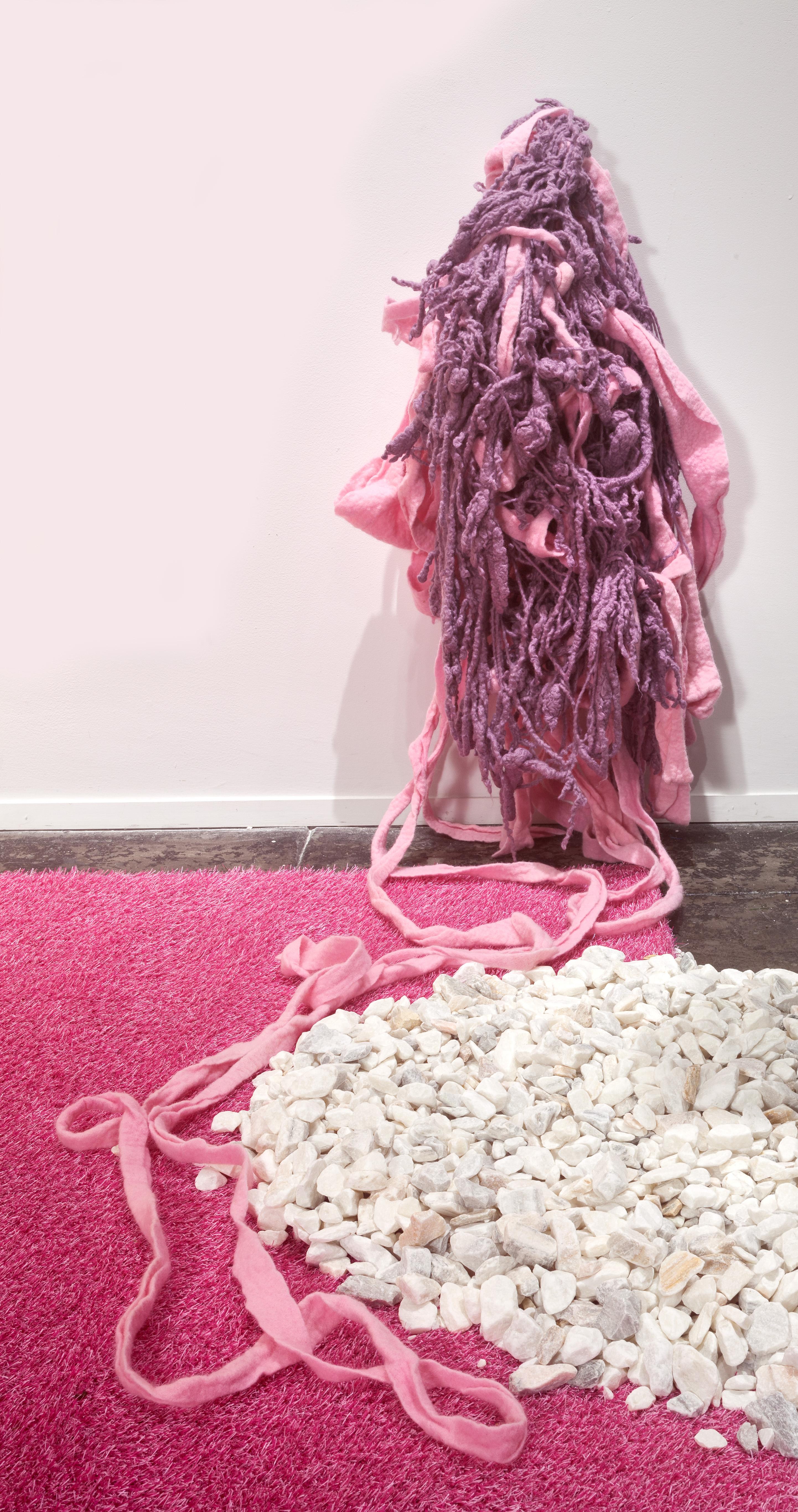 Abstract Sculpture Gina Phillips - Pom-Pom de bureau civil