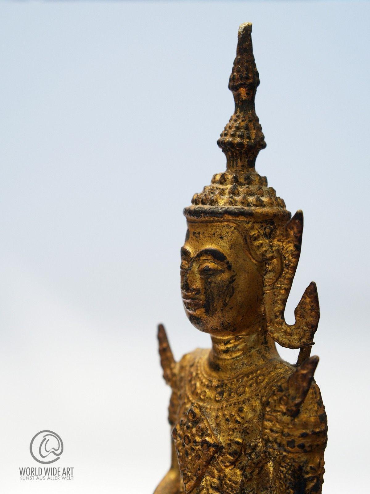 EXCEPTIONAL ANTIQUE BUDDHA, BURMA, EARLY 19th CENTURY, GILDED BRONZE For Sale 3