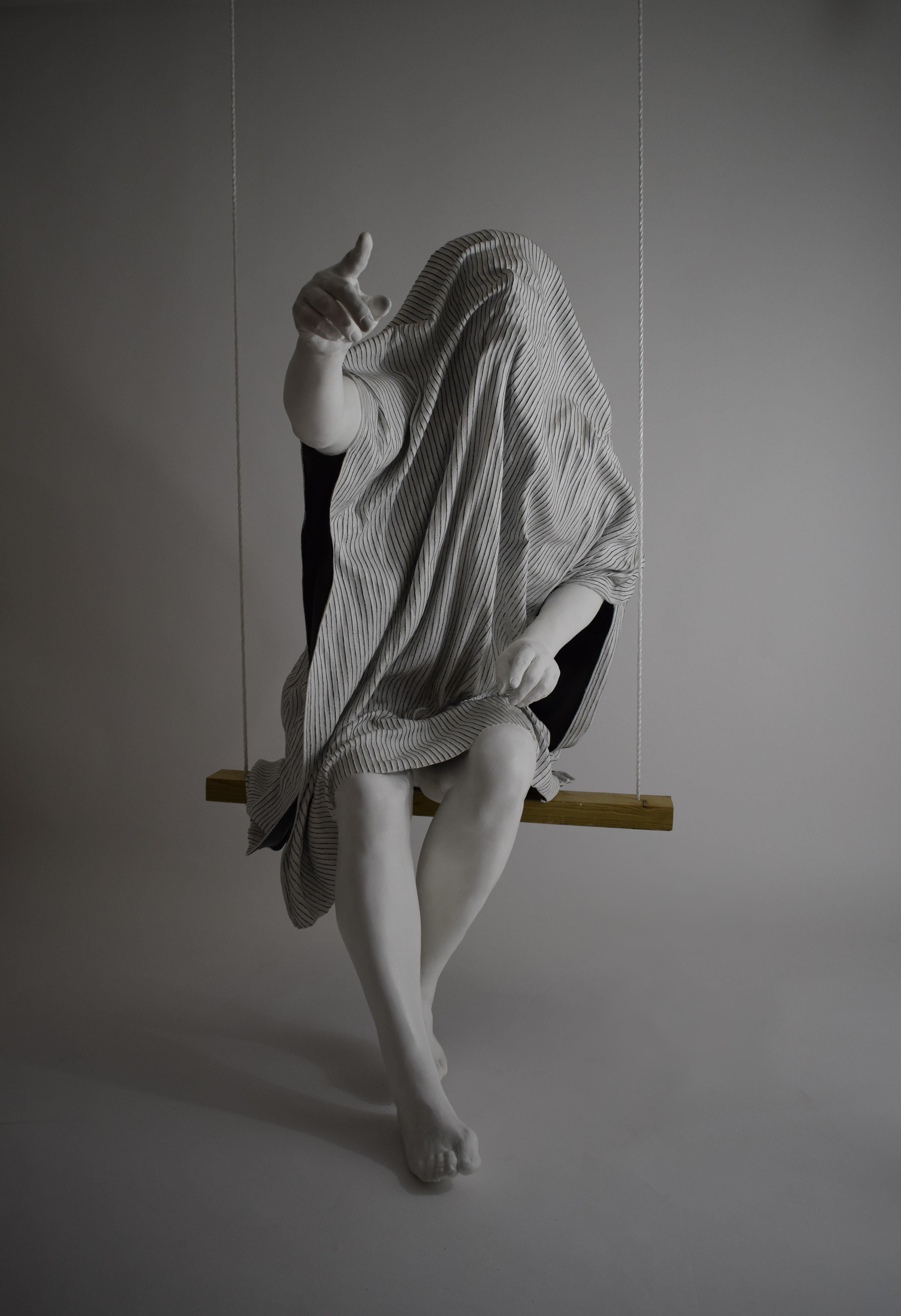 Michael Kucera Figurative Sculpture - The Accuser, 21st century, modern, blanket, sculpture, resin, fibreglass