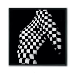 "Modernismo M25" Photographie abstraite 48" x 48" en Ed. de 12 par Giuliano Bekor