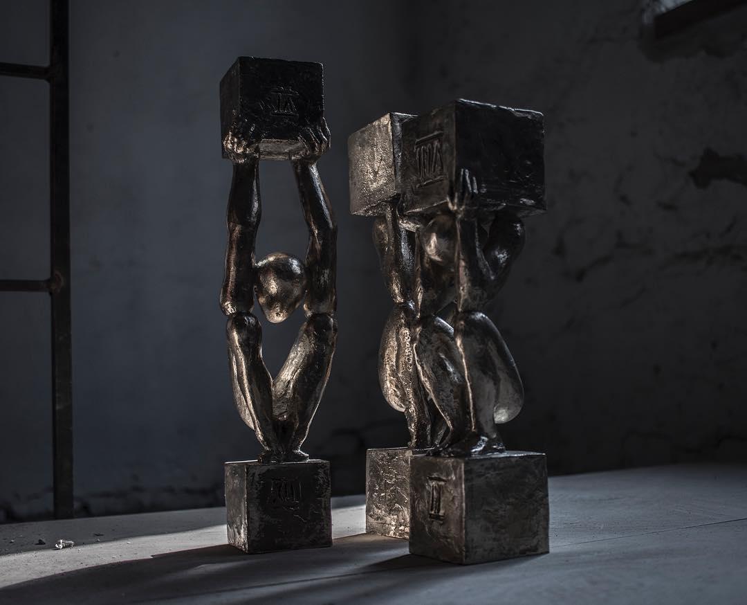 Atlas №3 Bronze sculpture Edition of 5 by Sergii Shaulis  4