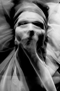 "Wrapped Series Untitled #5" Photographie 1/10 42" x 28" pouces par Robert Mack  