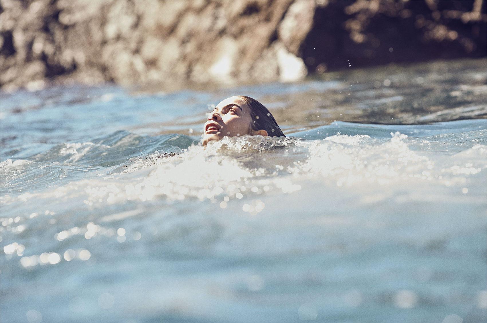 tony daly swimming