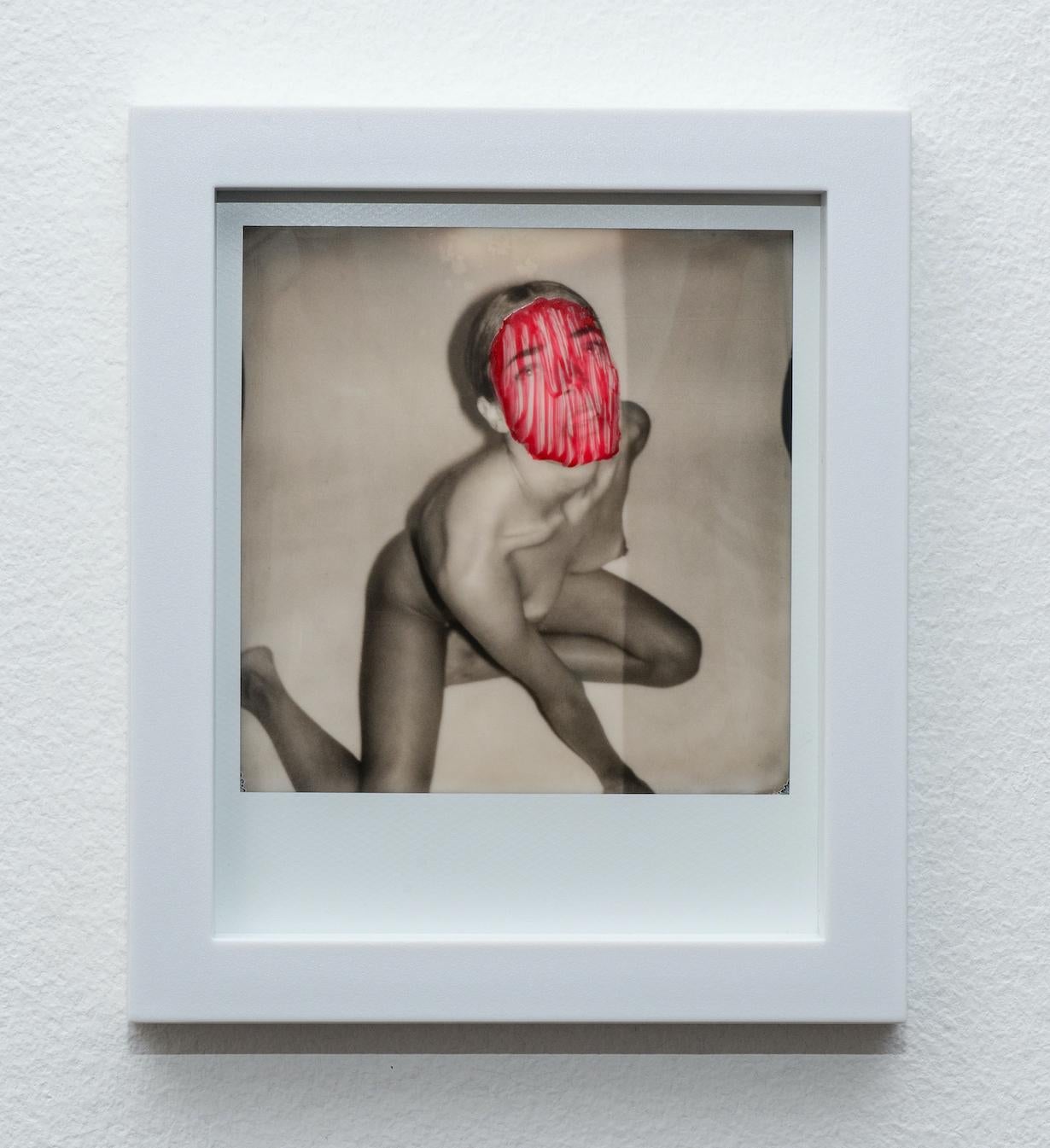 „Pola Girls 17“ Original Polaroid / Einzigartiges Stück von Larsen Sotelo  im Angebot 1