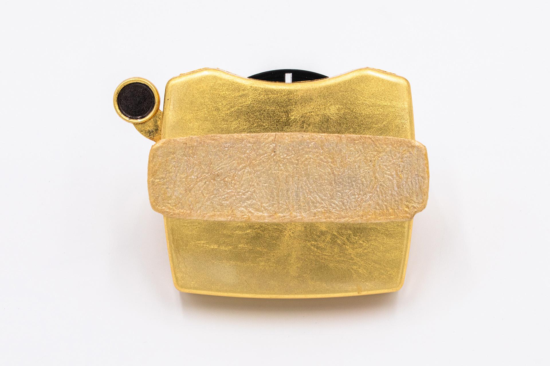 Gloss finish gold leaf over ABS thermoplastic viewer / Washi diffuser with gold-tone wash and gold kindei wash

Kojun is an self-taught multimédia American artist born in 1977 based in Tokyo, Japan since 1999. Kojun project started in 2010 explores