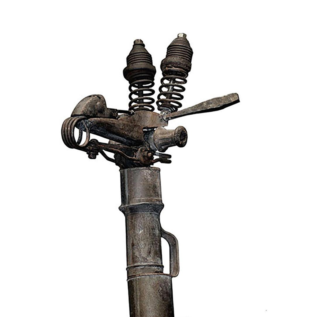 Jirafa – 21. Jahrhundert, Zeitgenössische Skulptur, figürliche, recycelte Objekte – Sculpture von Miquel Aparici