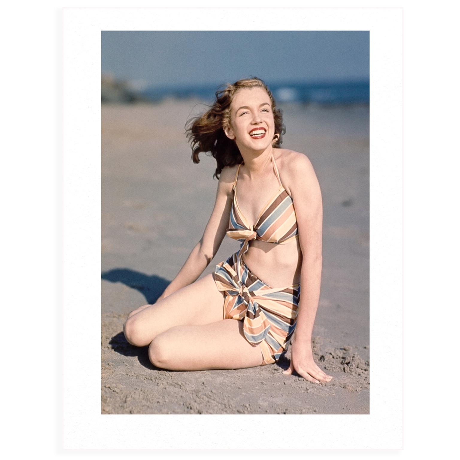 For the first time, we are offering beautiful, premium-quality, colour prints, measuring 25 x 20in (63.5 x 51cm) from Marilyn’s historic photoshoot with celebrated photographer, Joseph Jasgur. Each print has been meticulously produced on Hahnemühle