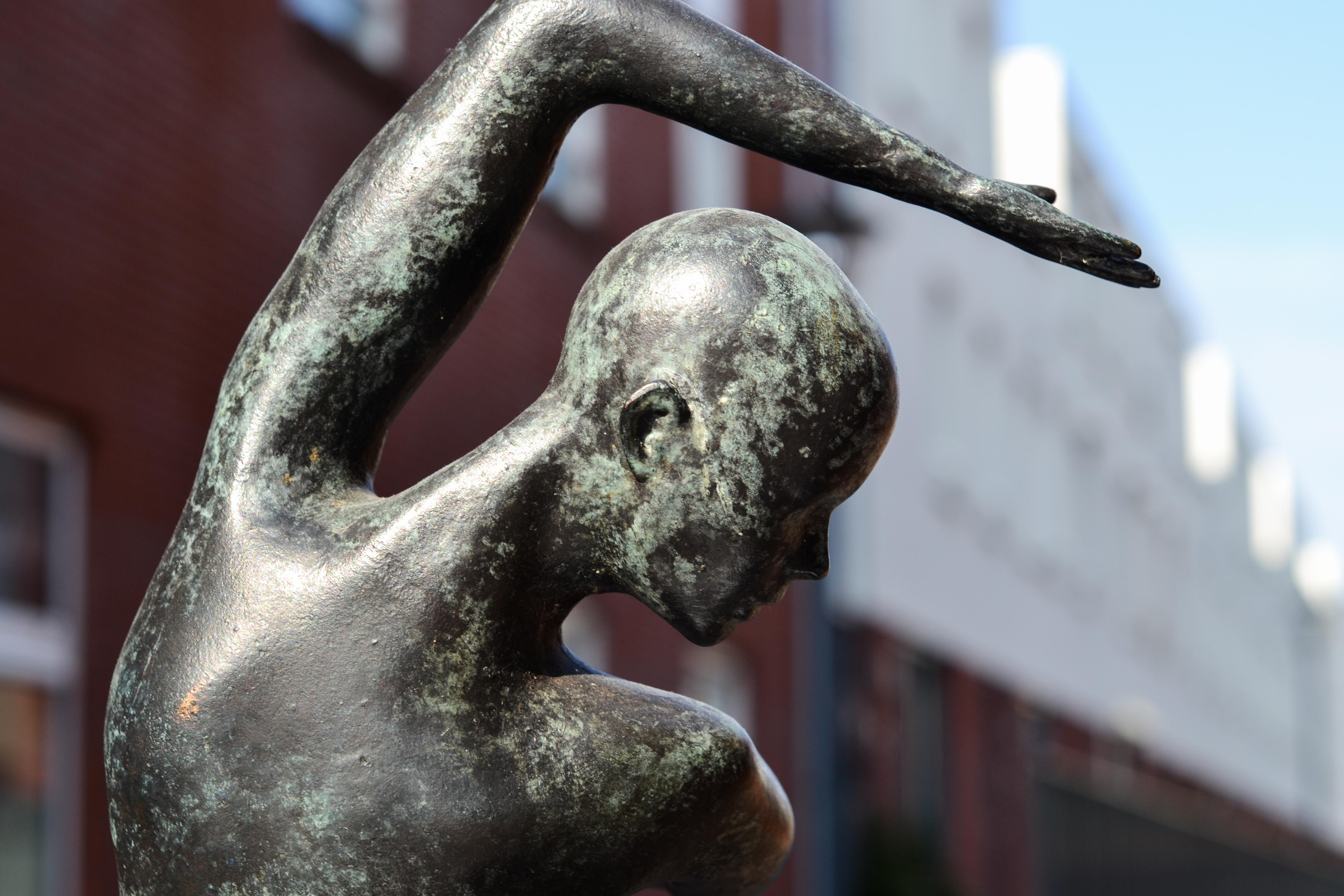 Freedom - Andries Velting 21st Century Contemporary Bronze Sculpture Patina  10