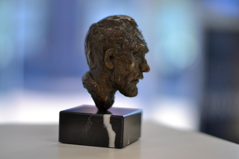 Vincent III - Sculpture by Dutch Artist Romee Kanis Inspired by Vincent Van Gogh For Sale 7
