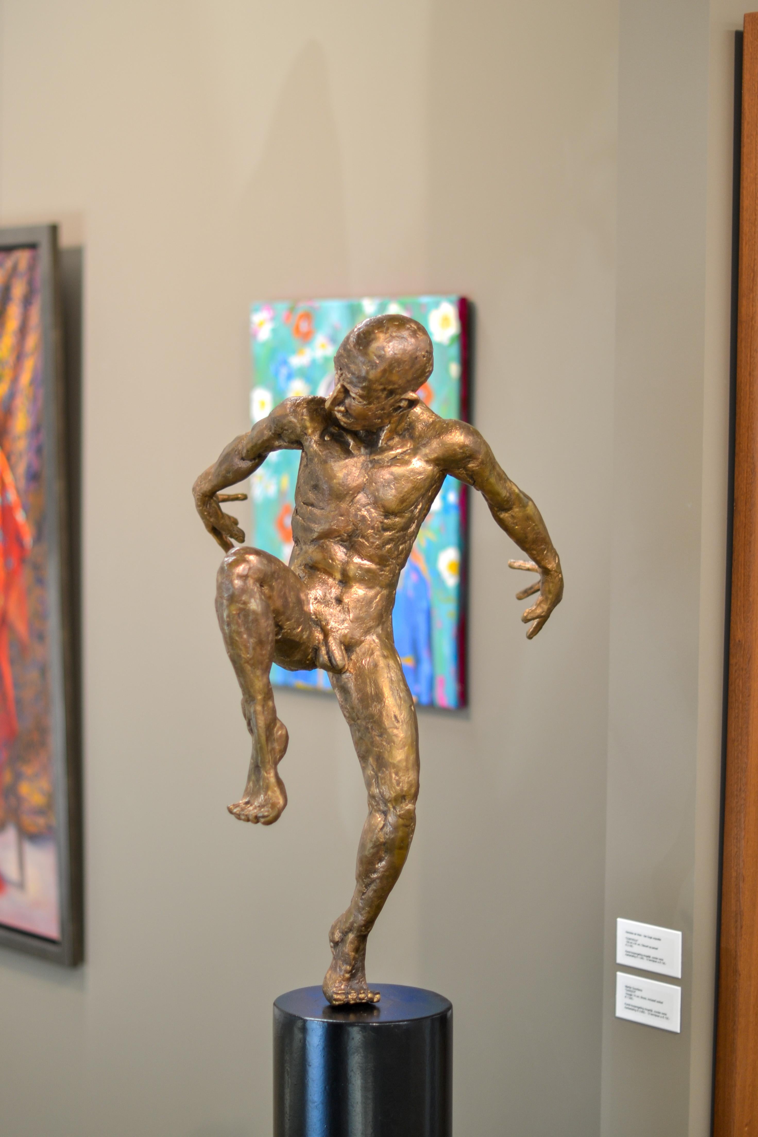 Dancer no. 5 - Martijn Soontiens, zeitgenössische Skulptur eines Mannes aus dem 21. Jahrhundert im Angebot 3