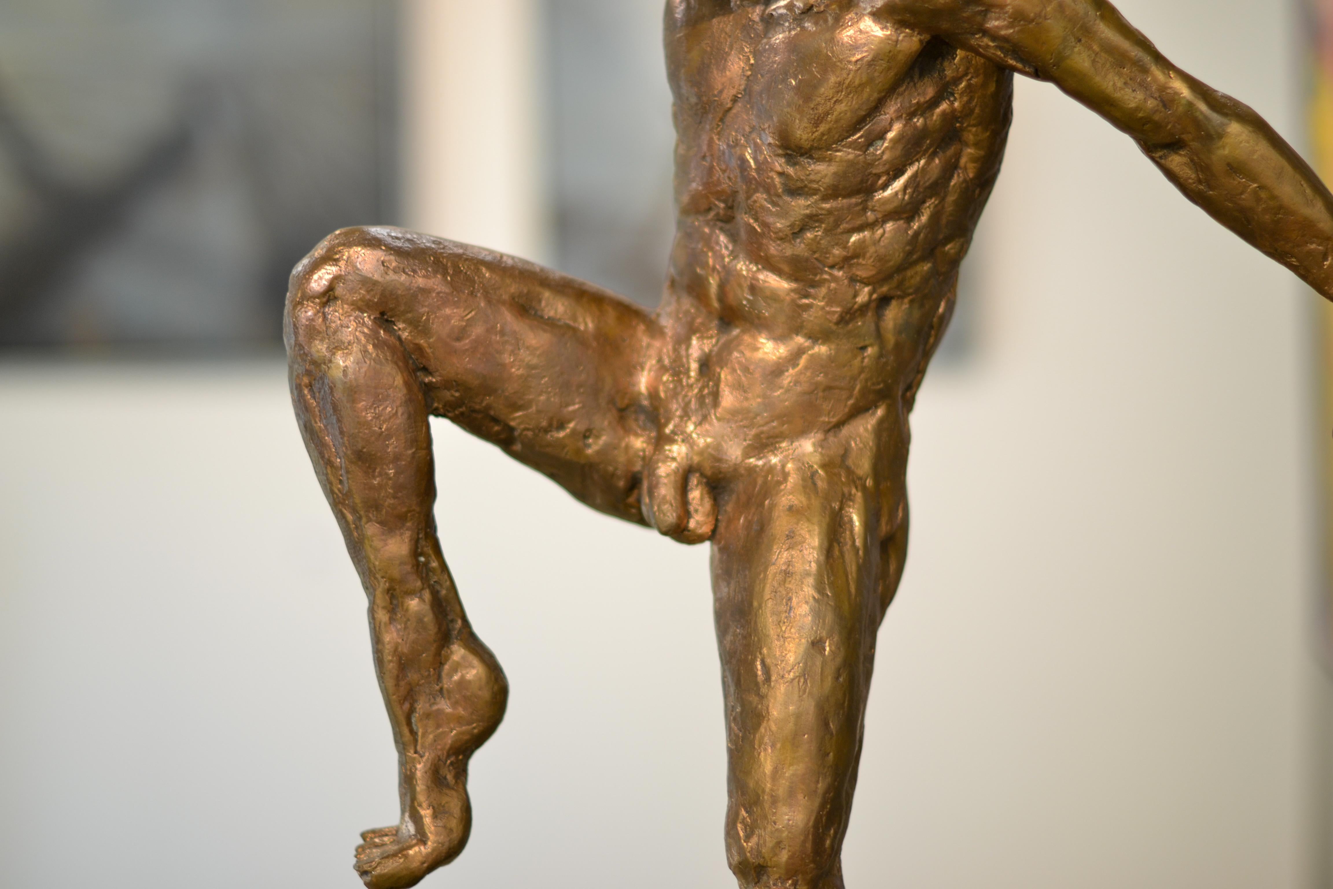Dancer no. 5 - Martijn Soontiens, 21st Century Contemporary Sculpture of a Man For Sale 6
