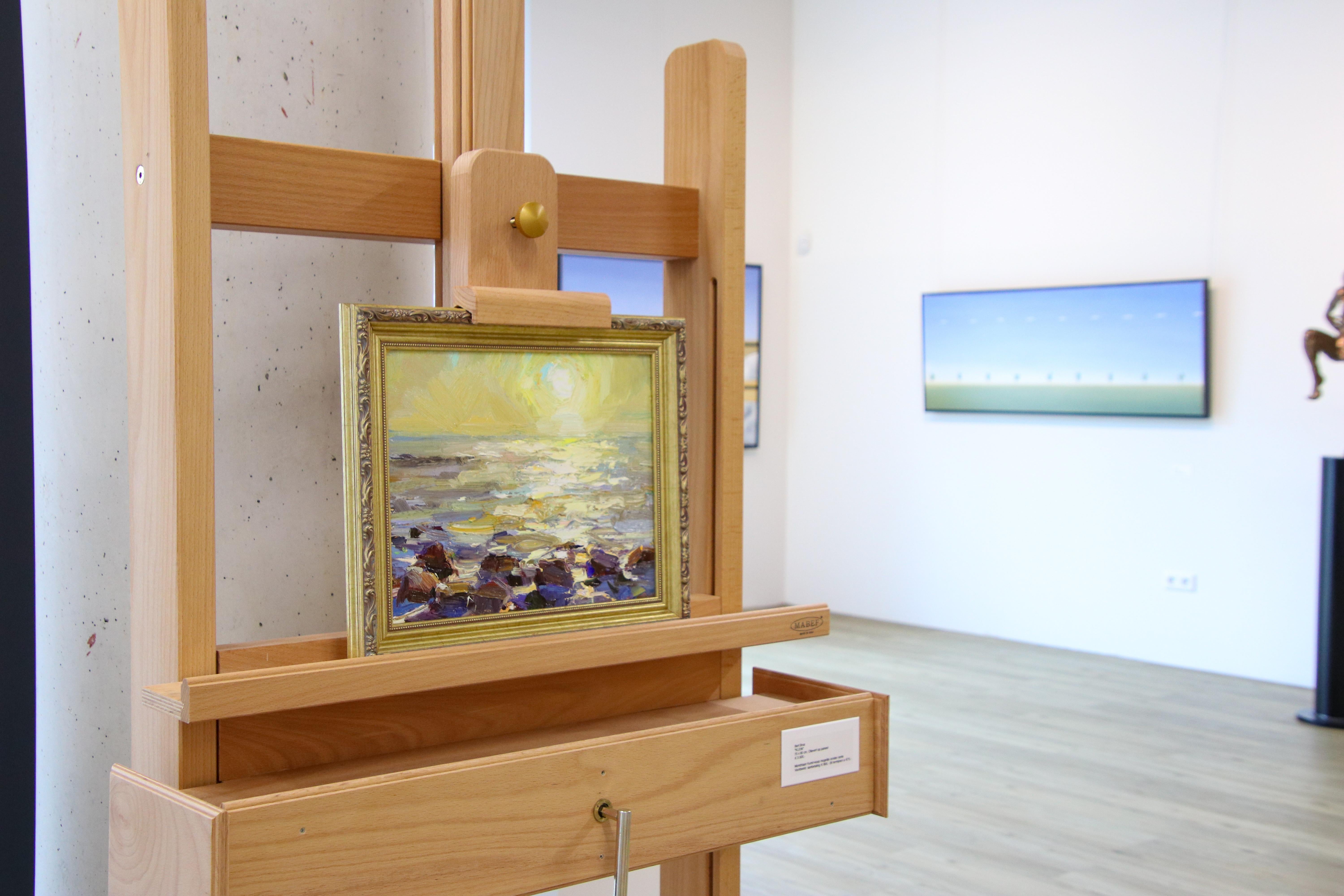 Paisaje marino, rocas y sol amarillo - Pintura al óleo contemporánea del siglo XXI - Painting Contemporáneo de Roos Schuring
