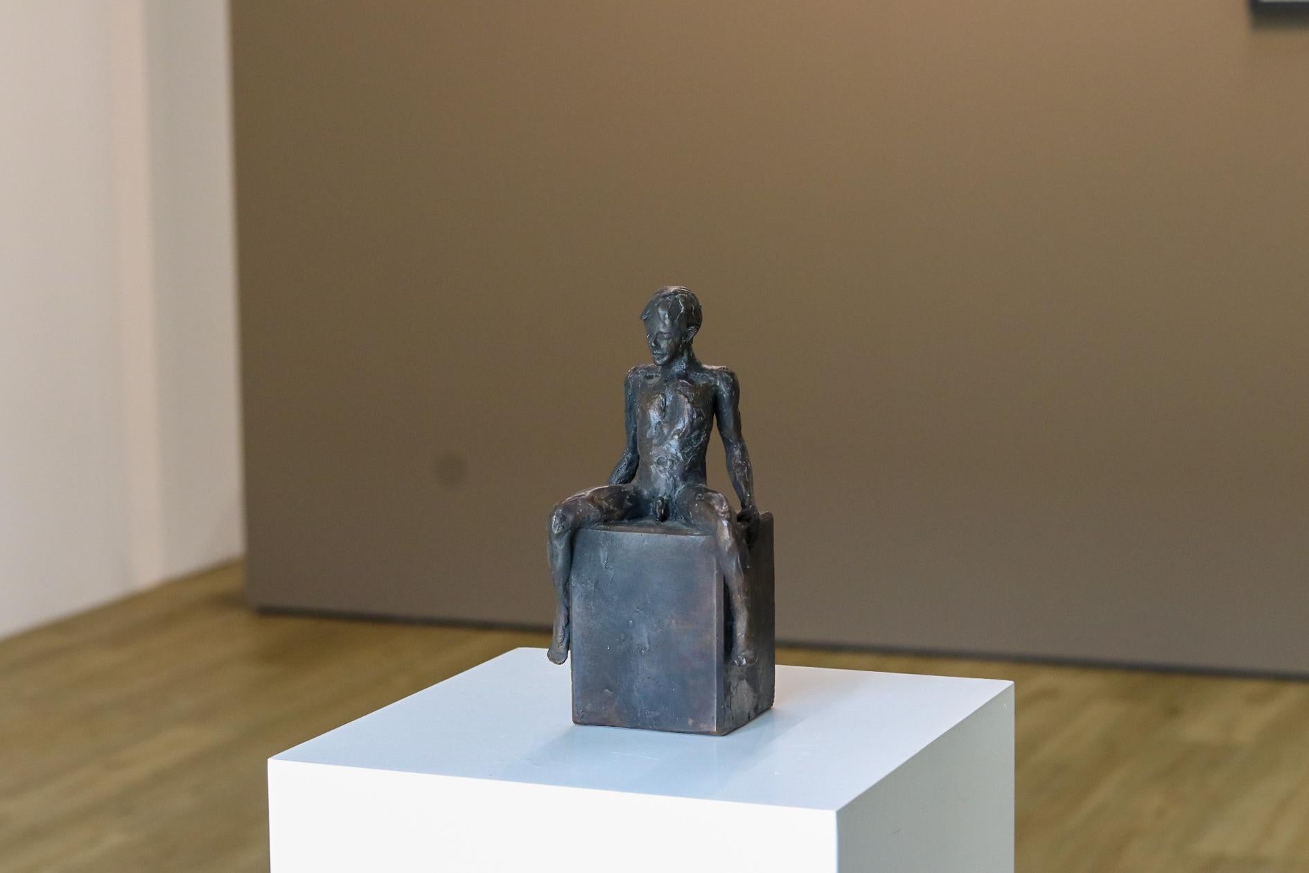 Romee Kanis Figurative Painting - Hans - 21st Century Contemporary Bronze Sculpture of a Nude Boy Sitting