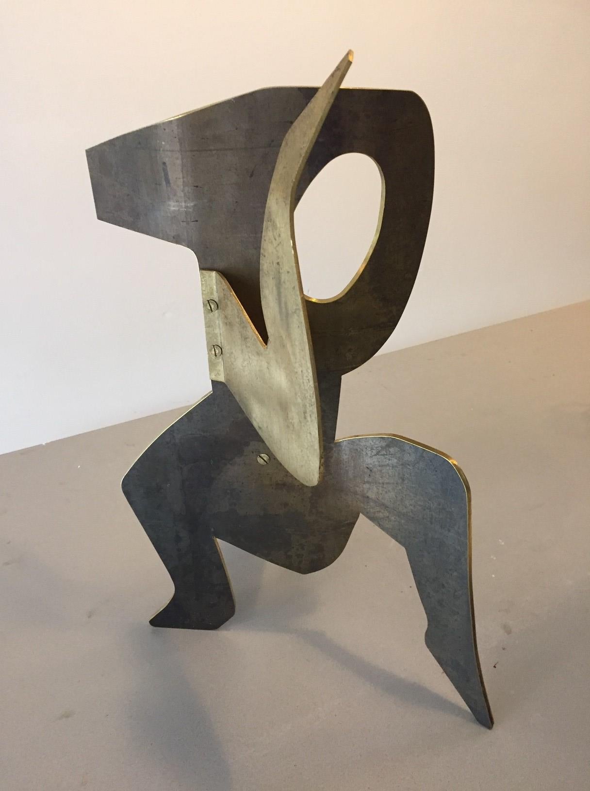 Abstract Sculpture Jan Wils - Danseuse - Sculpture en laiton contemporaine du 21e siècle 