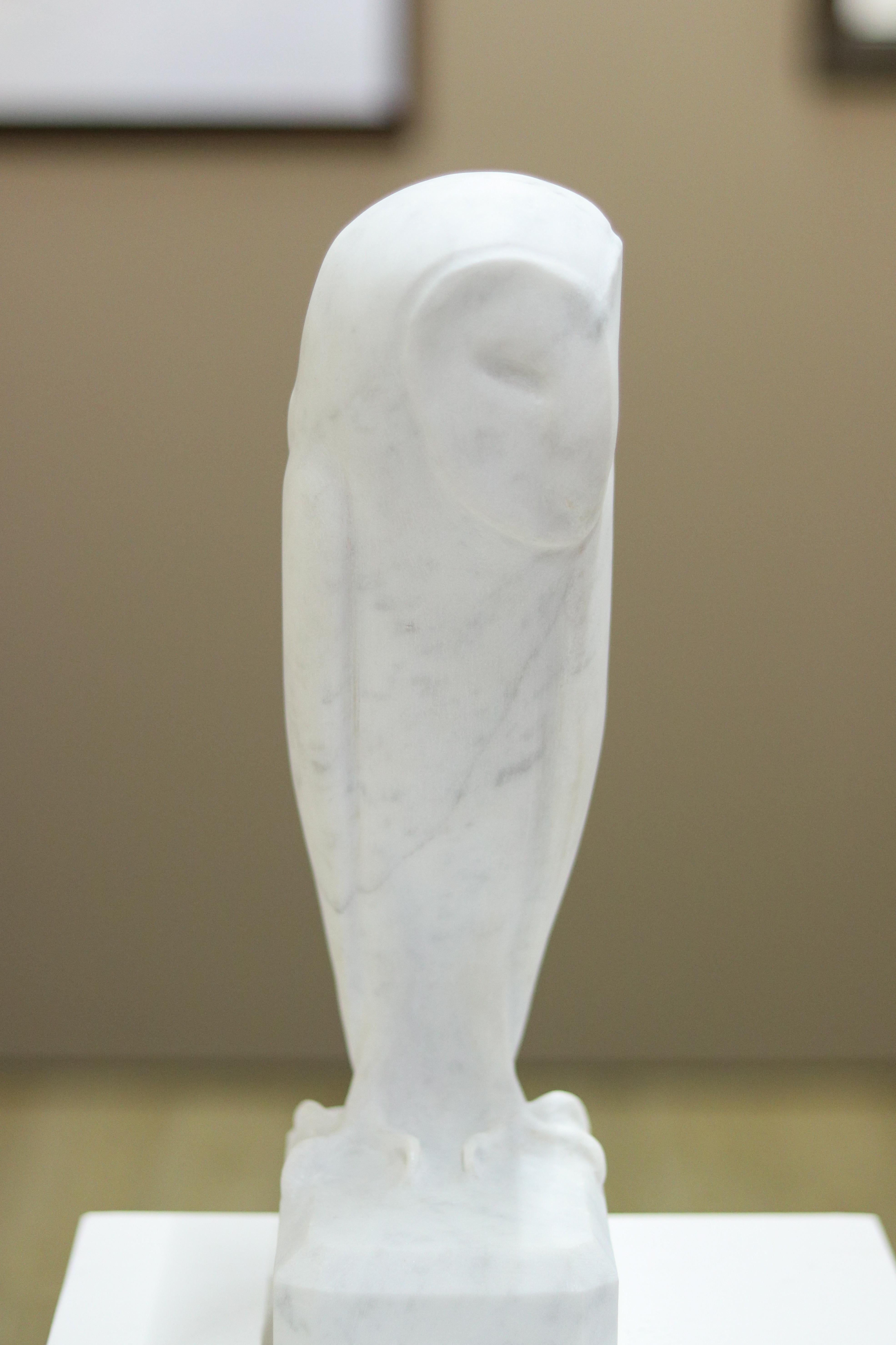 Barn Owl- 21st Century Dutch marble sculpture of an owl - Sculpture by Jaap Deelder