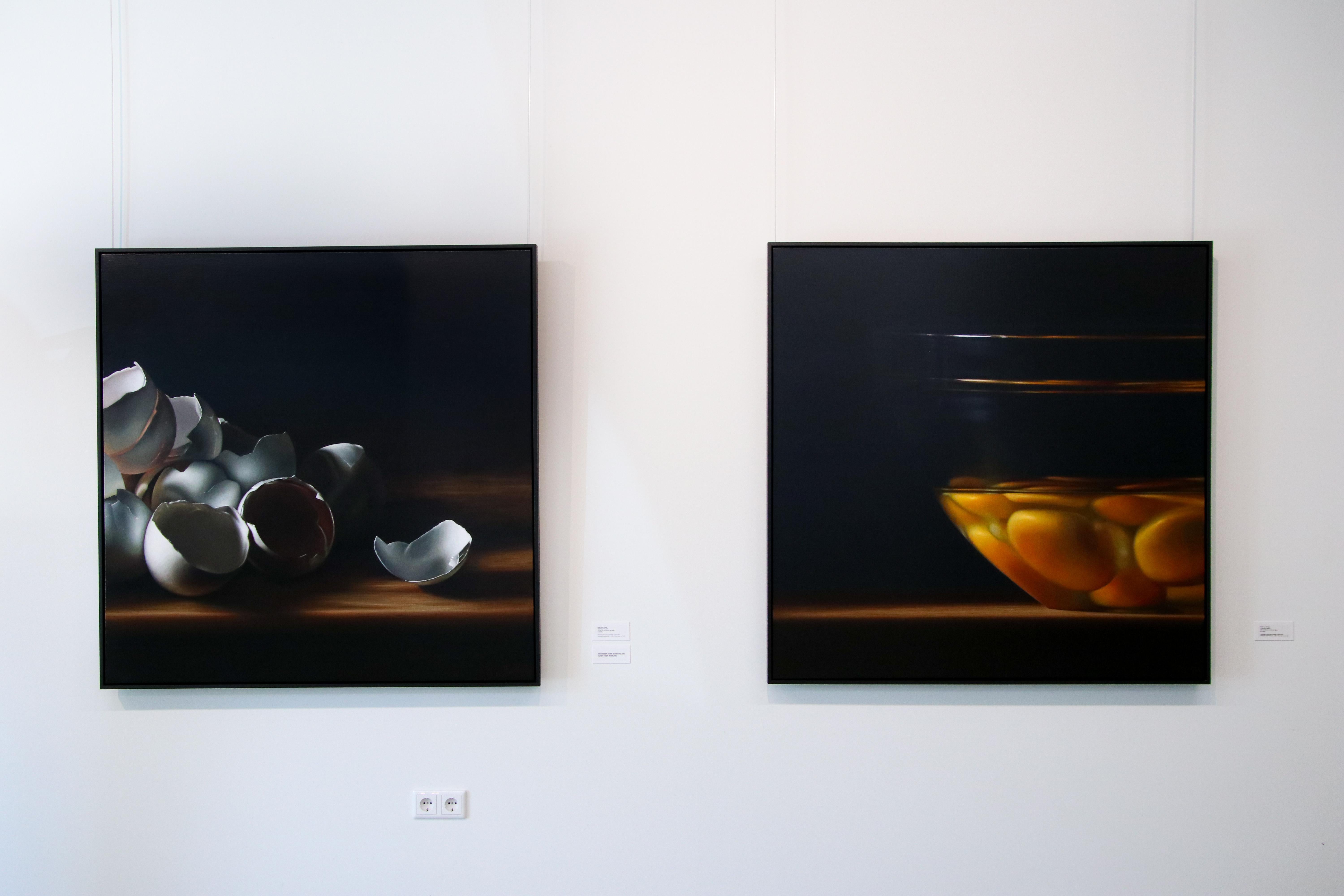 Eggshells - 21st Century Contemporary Acrylic Still-life by Heidi von Faber 4