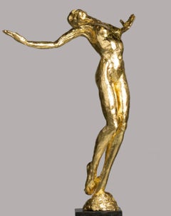 Living Daylight Gold- 21st Century Sculpture of a nude woman 