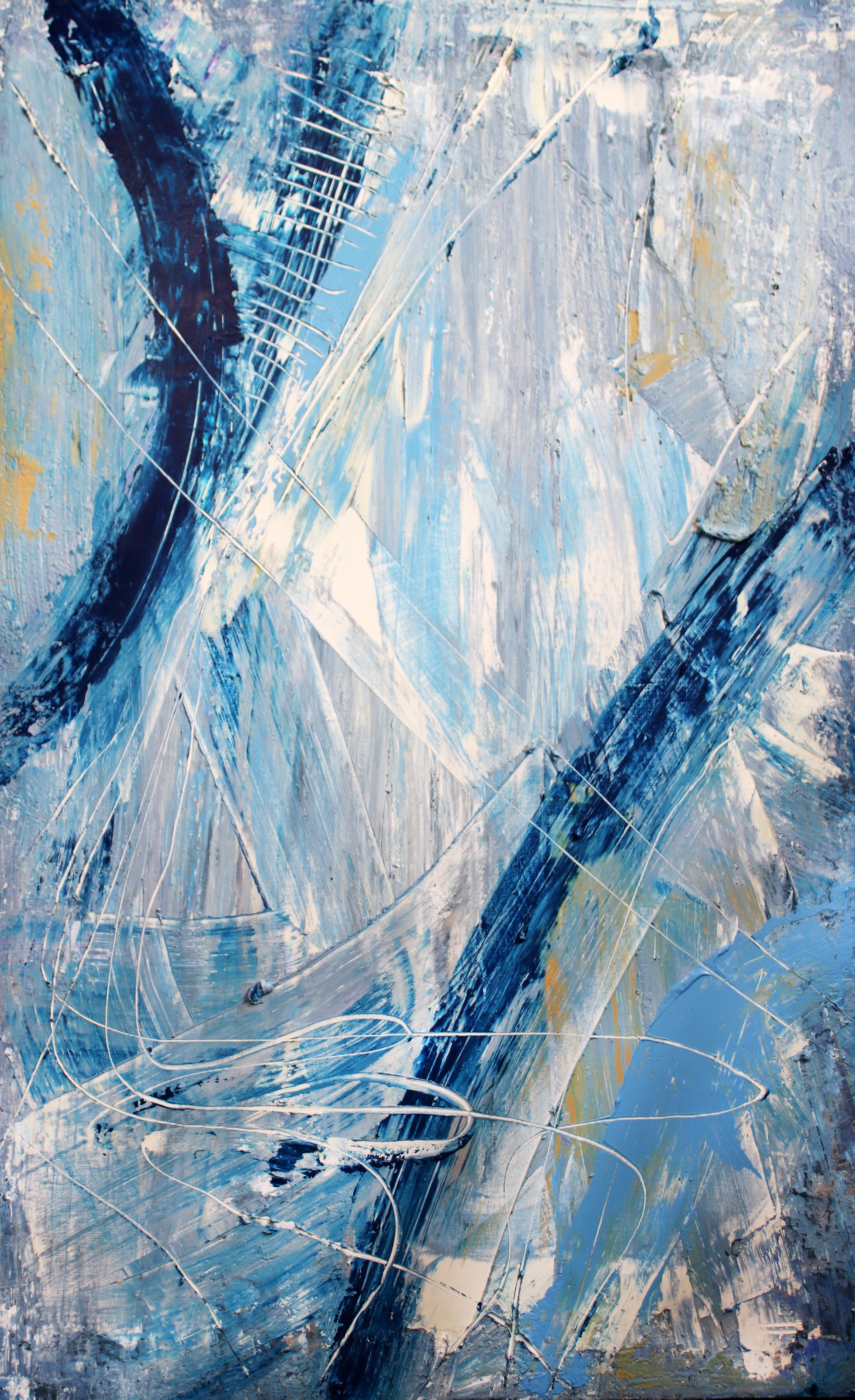 Peinture technique mixte sur toile abstraite bleue à forte texture, brut urbain 30 x 48 po. - Painting de Irena Orlov
