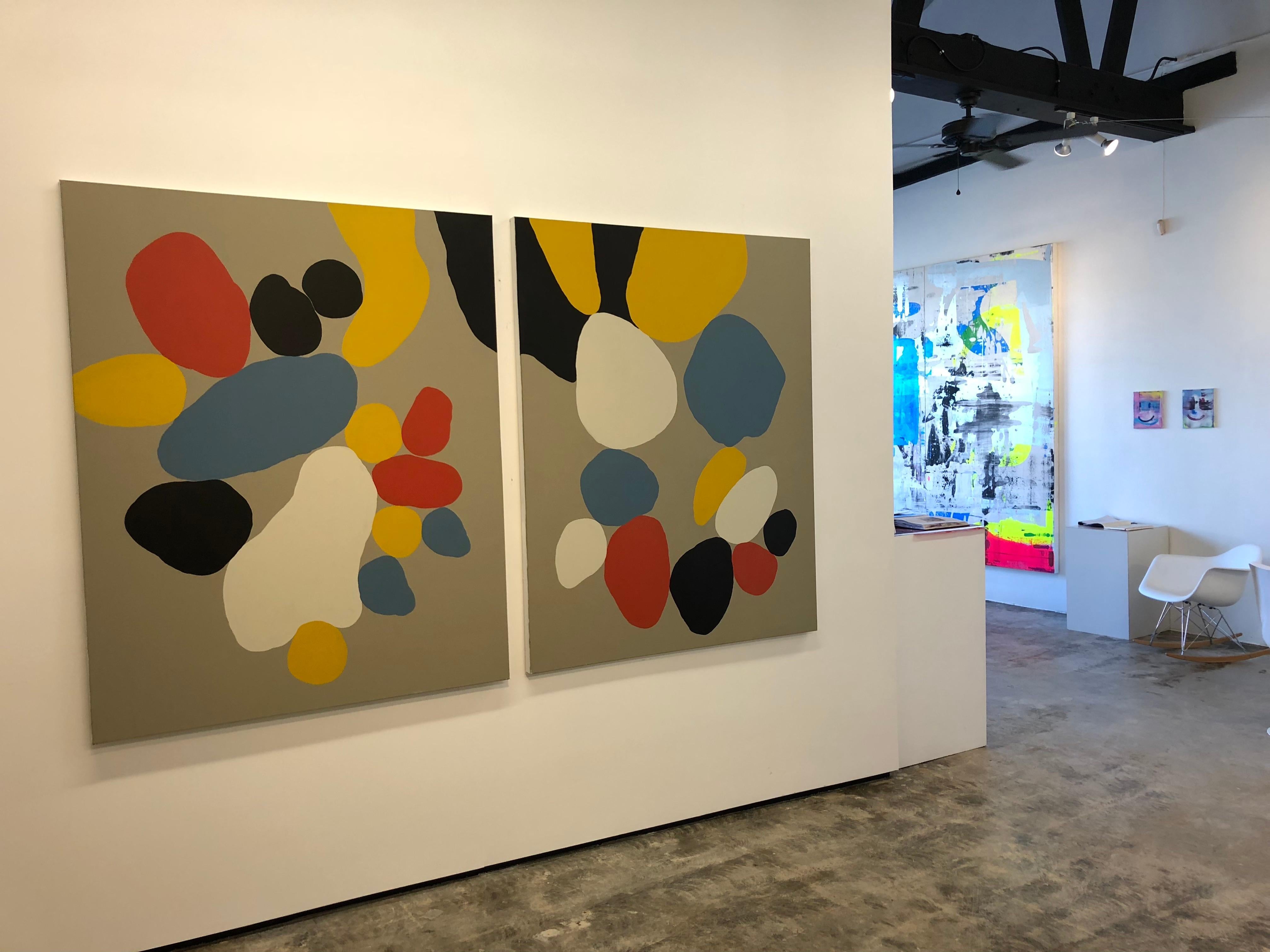 Olive, abstrait, rouge, bleu et jaune, diptyque, noir et blanc, gris, coloré - Expressionnisme abstrait Painting par John Luckett