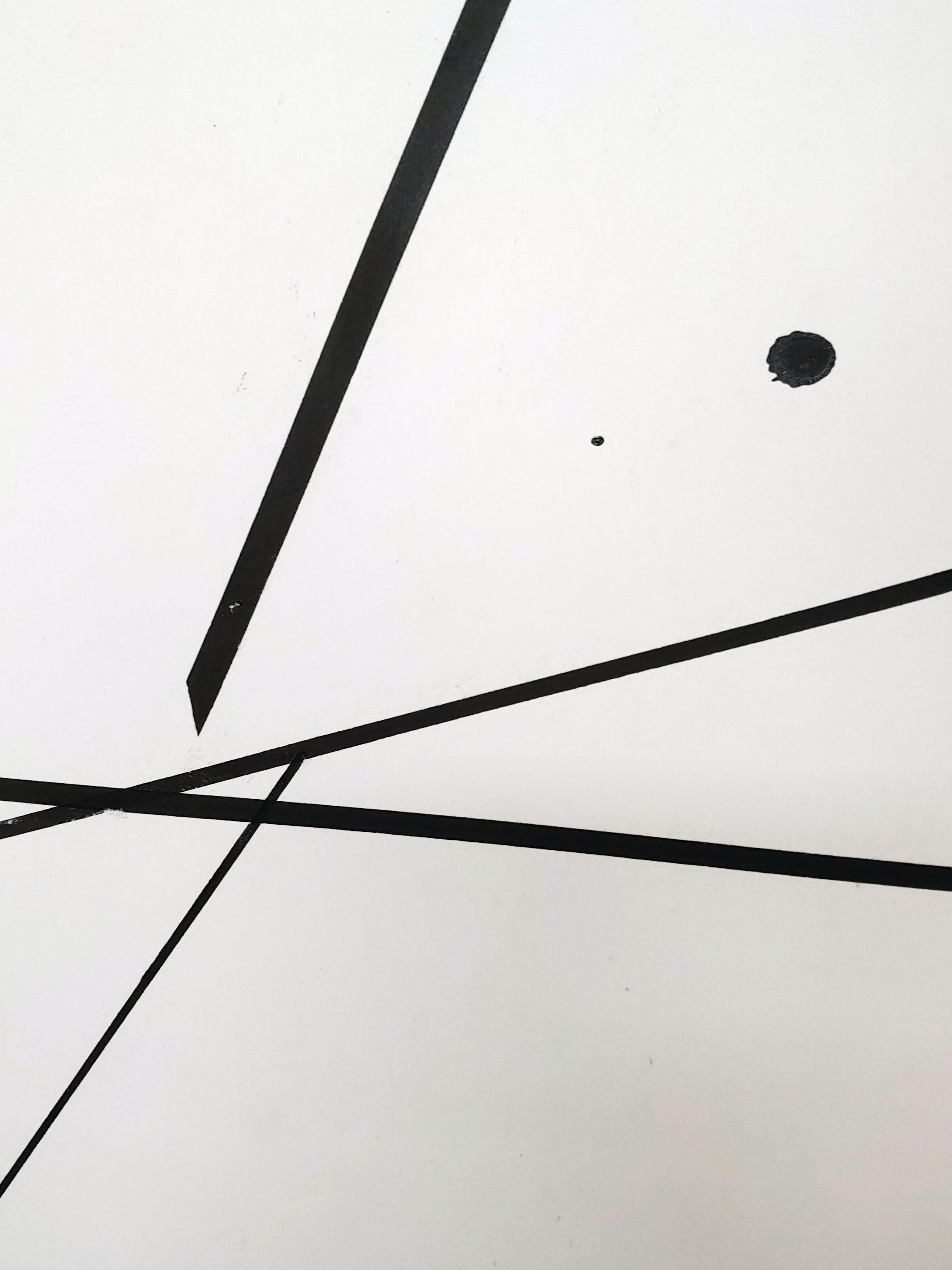 Geometrische, abstrakte, monochrome, schwarz-weiße, lineare, Tusche auf Papier Zeichnung (Schwarz), Abstract Drawing, von Ronald Rupert Santos