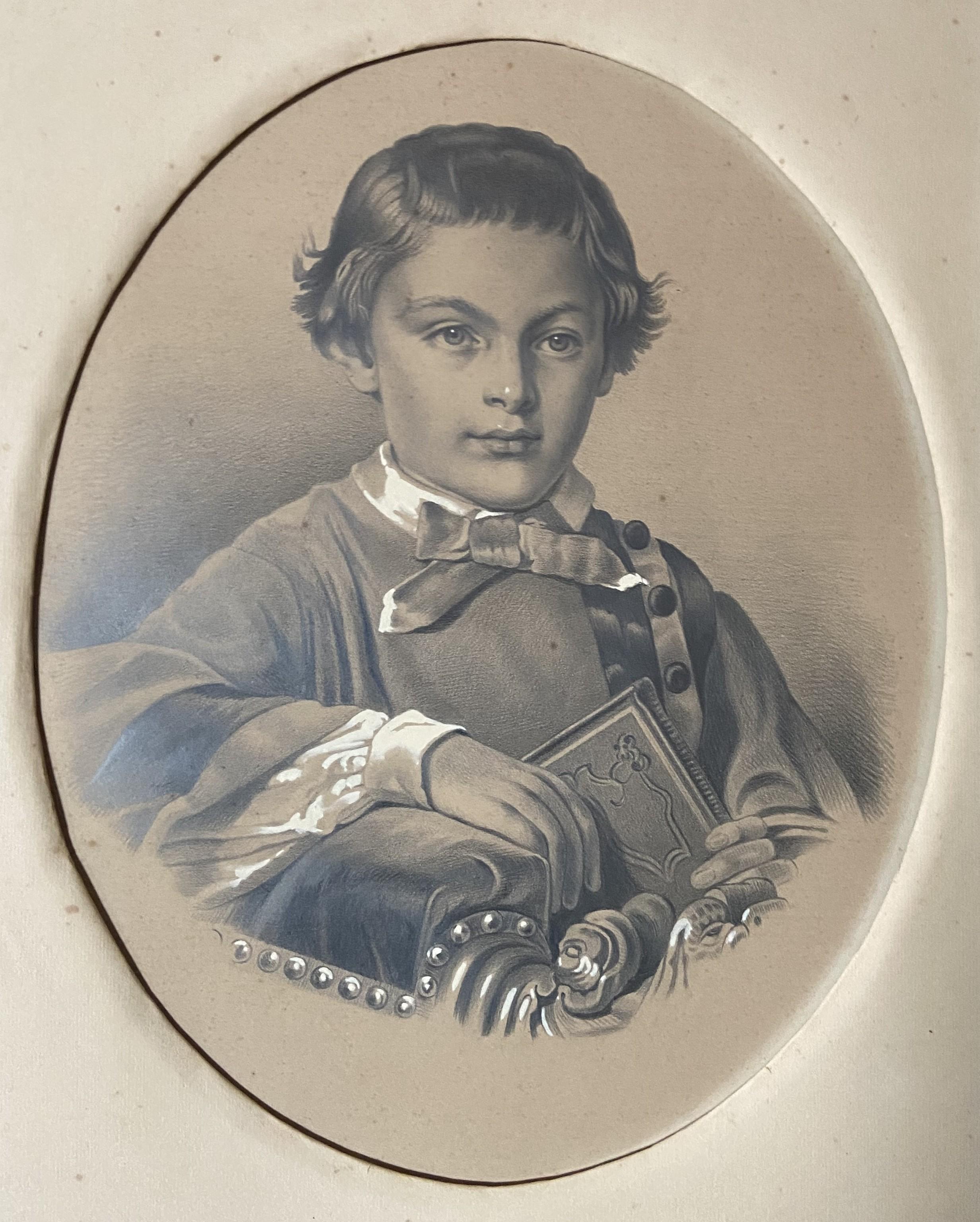 Portrait d'un garçon tenant un livre, dessin de l'école française, circa 1880 en vente 4