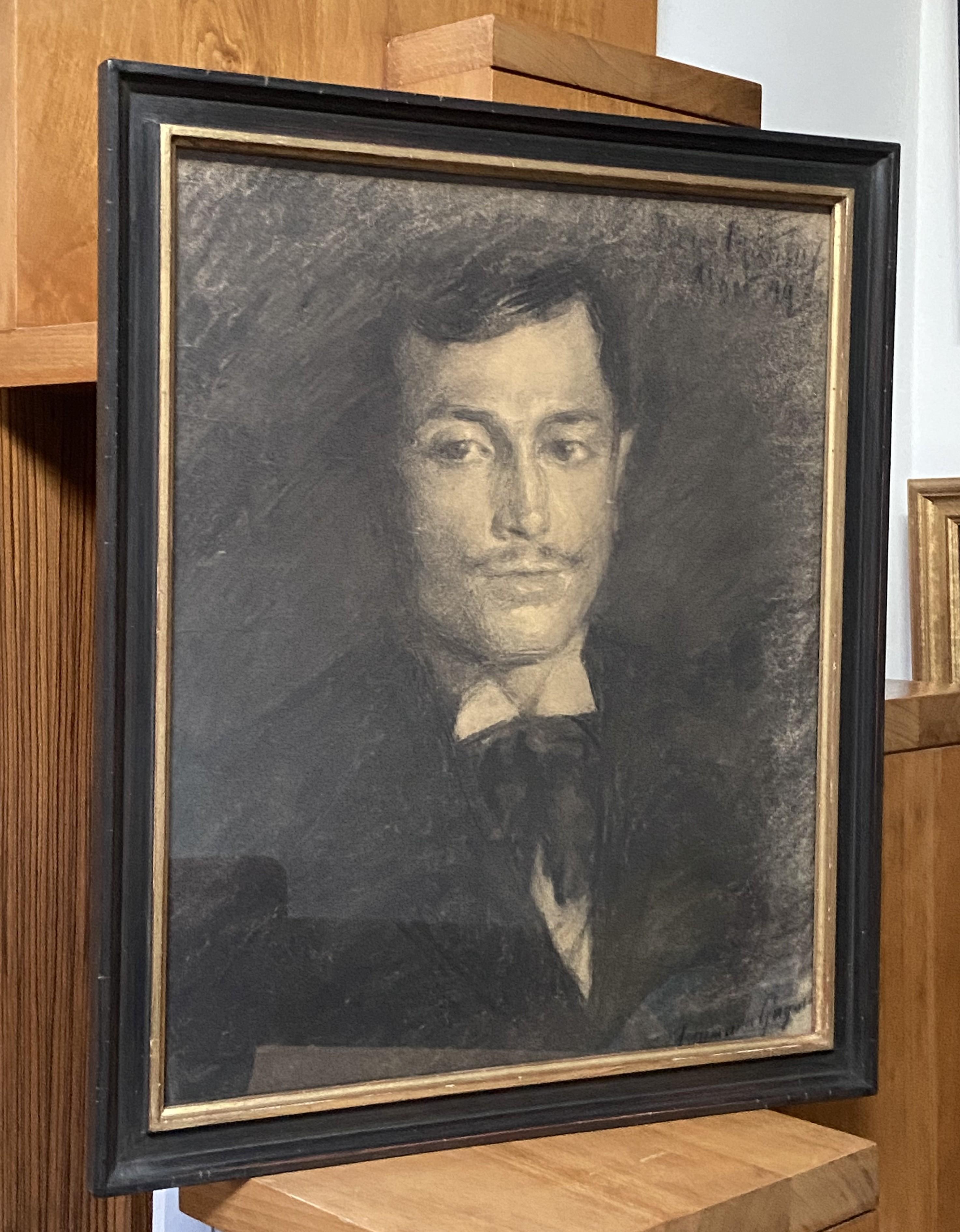 Escuela francesa finales del siglo XIX, Retrato de hombre, dibujo al carboncillo 3