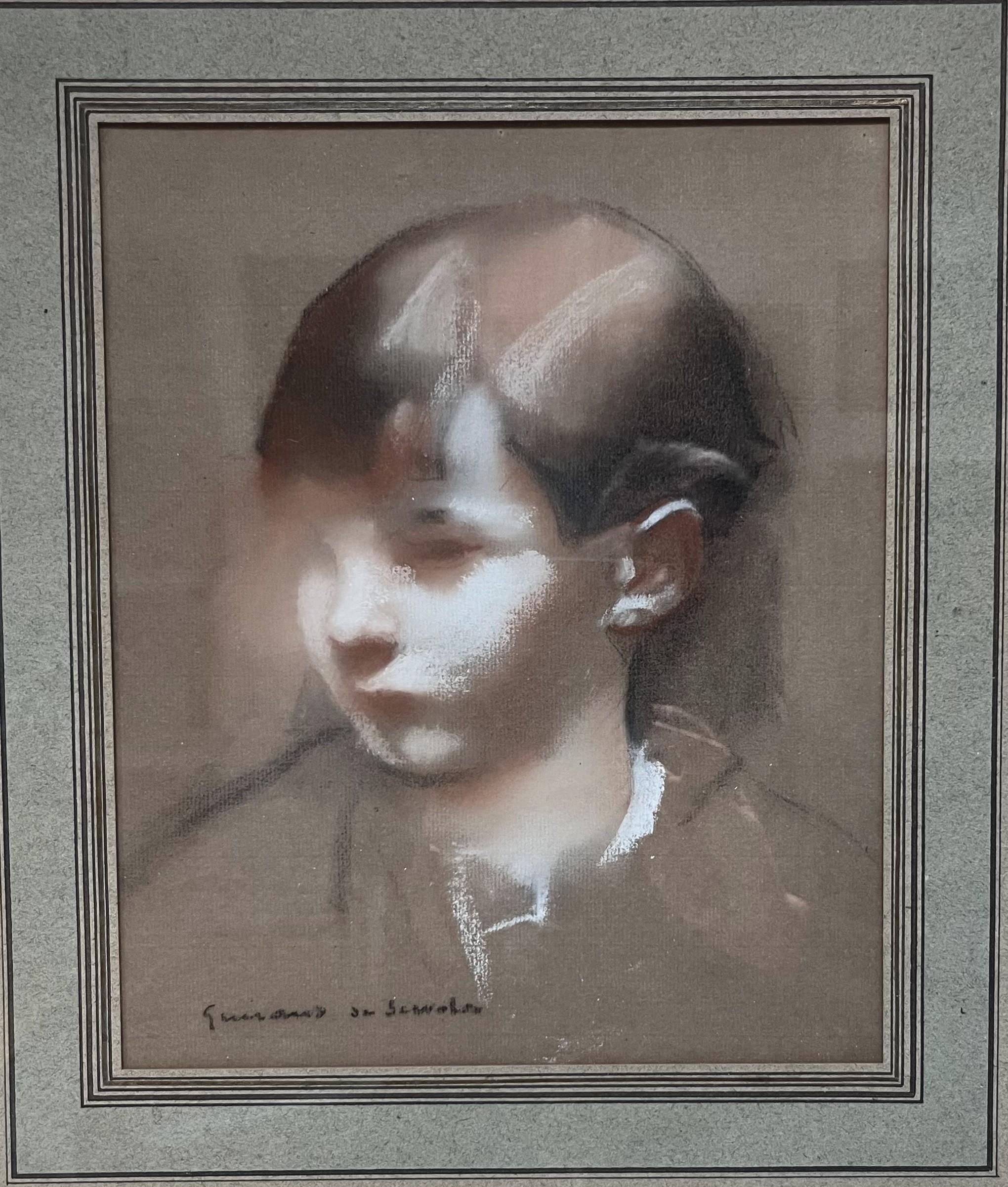 Lucien-Victor Guirand de Scevola (1871-1950) 
Portrait d'un garçon
Signé en bas à gauche 
Pastel sur papier 
28 x 23 cm
Encadré : 63 x58 cm

Guirand de Scévola est particulièrement réputé pour son travail au pastel, une technique qu'il maîtrisait