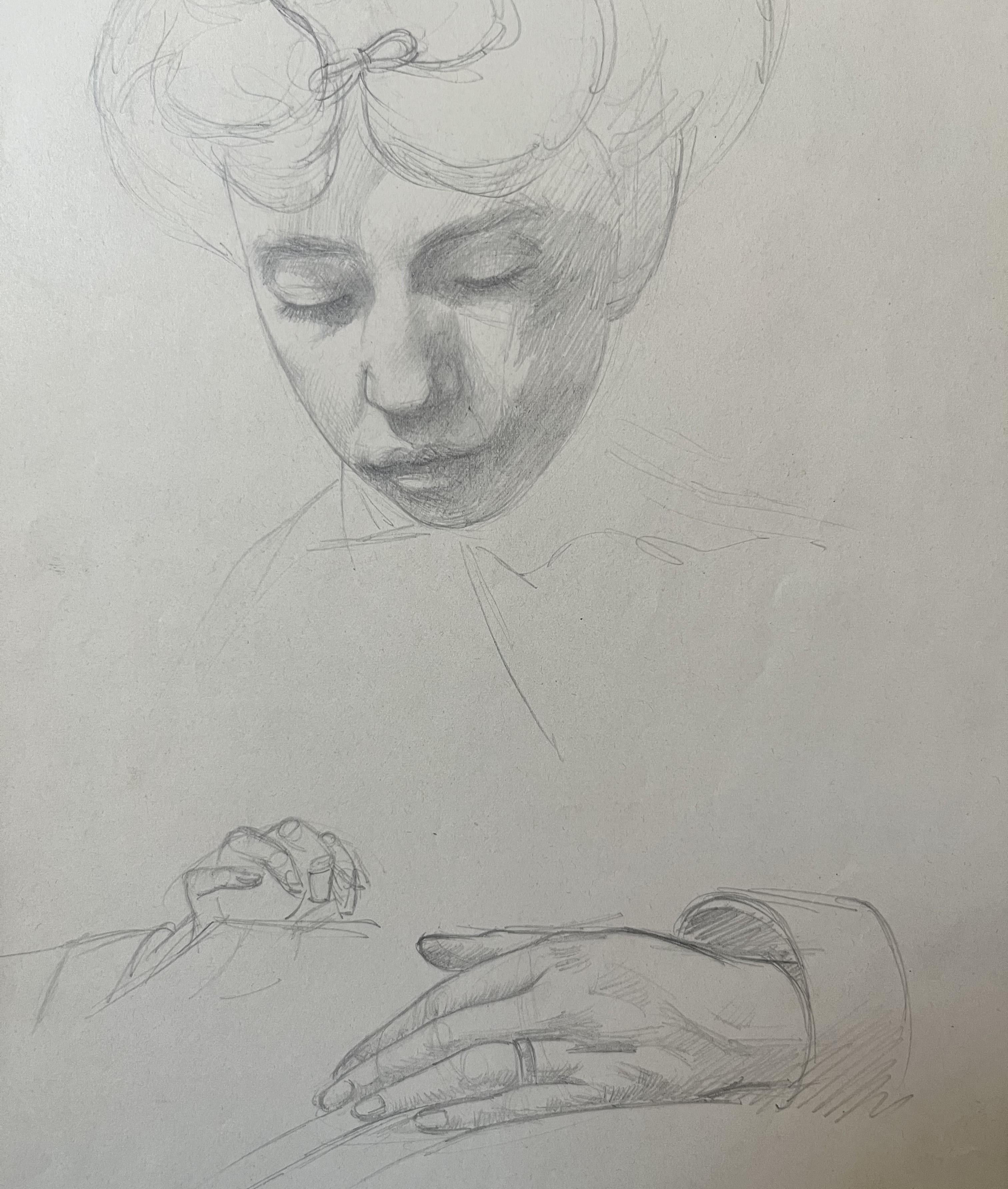 André Eugène Costilhes (1865-1940) Une jeune femme cousant, dessin en vente 2