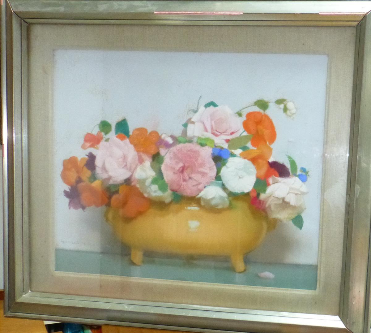 Guirand de Scevola  (1871-1950) A bunch of flowers in a yellow vase, pastel - Art Deco Painting by Lucien-Victor Guirand de Scévola