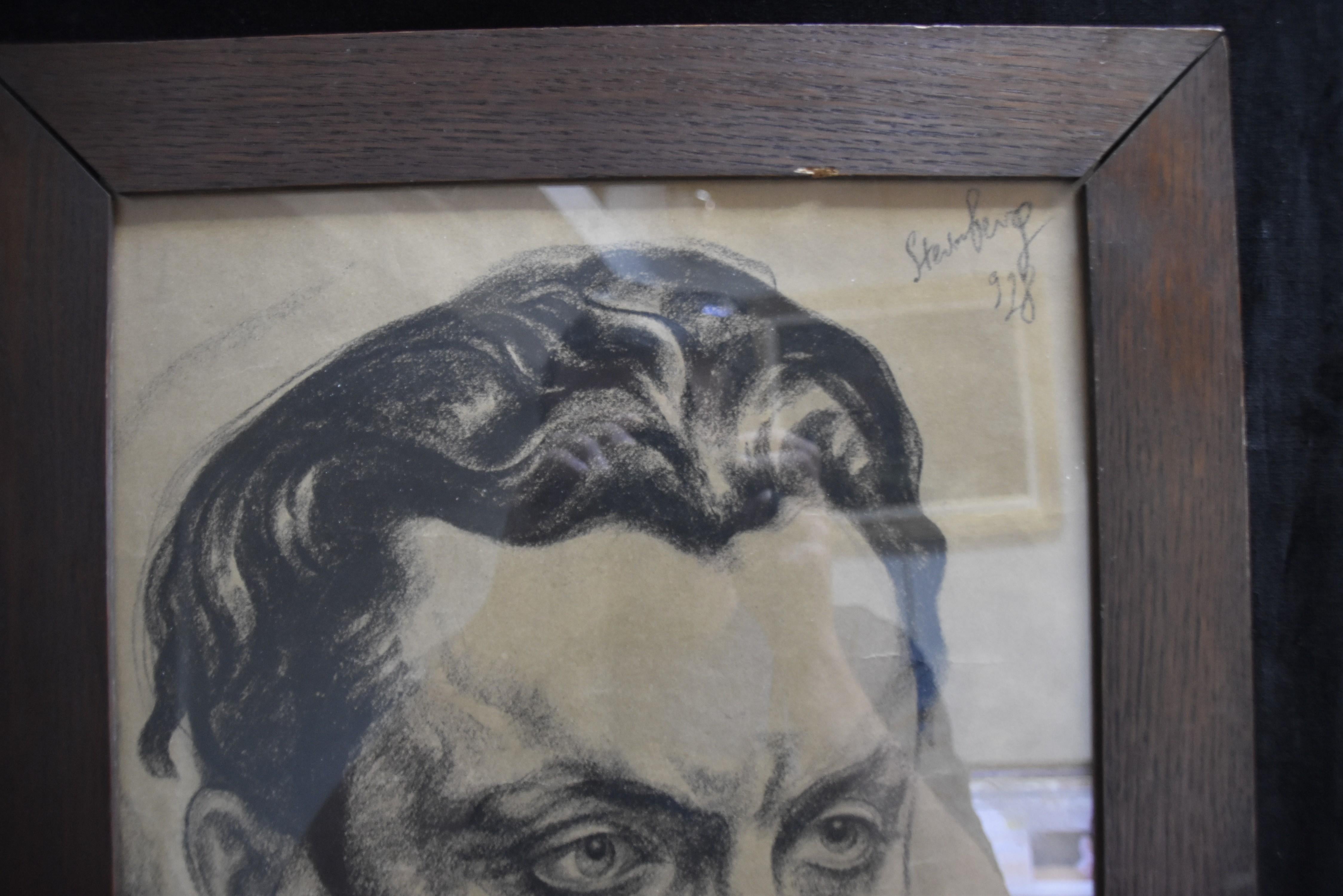 Nicolas Sternberg (1902-1960)
Portrait of a man, 1928
Black chalk on paper
49 x 30 cm
Signed 