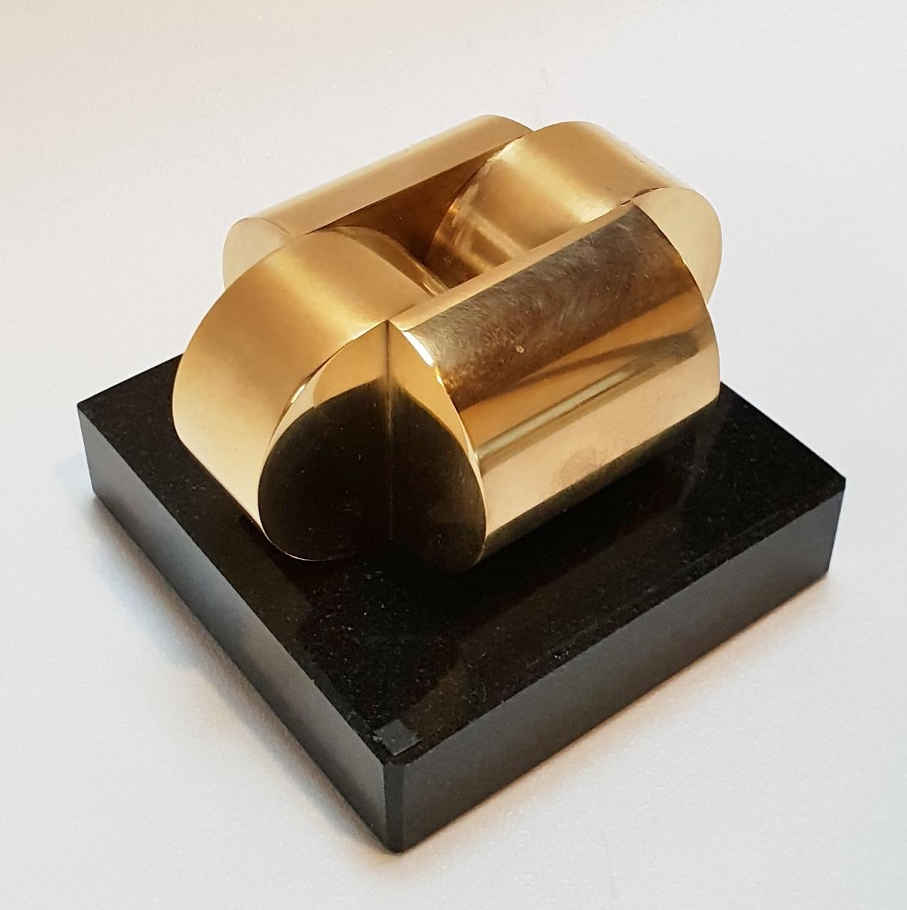 Vierding - contemporary modern abstract geometric miniature brass sculpture - Abstract Geometric Sculpture by Henk van Putten