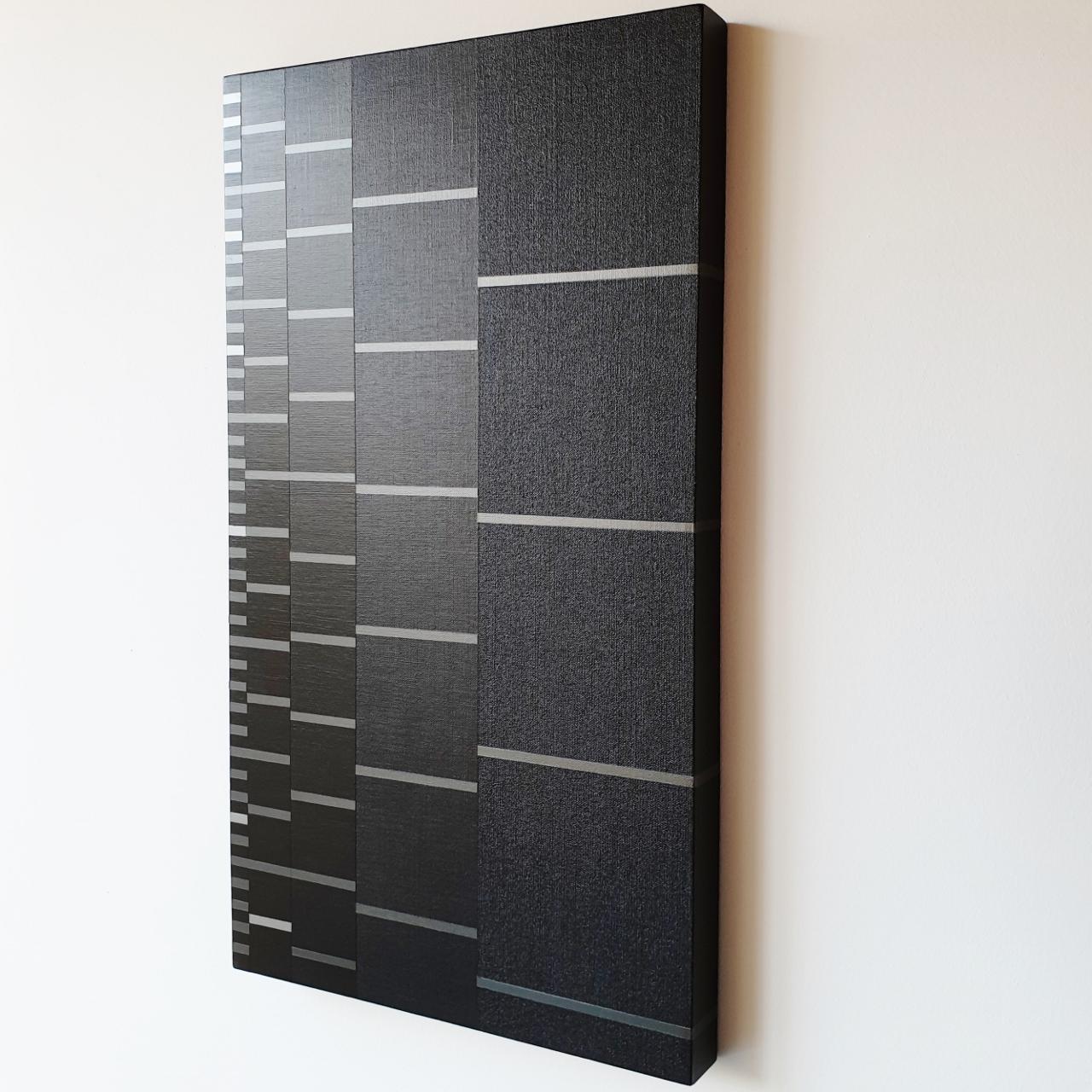 Fibonacci (inventario dell'artista n. 1419) è un dipinto geometrico astratto contemporaneo moderno di medie dimensioni su tela su pannello dell'artista francese Charles Bézie. Il dipinto è un'opera caratteristica della serie Fibonacci Suite e un